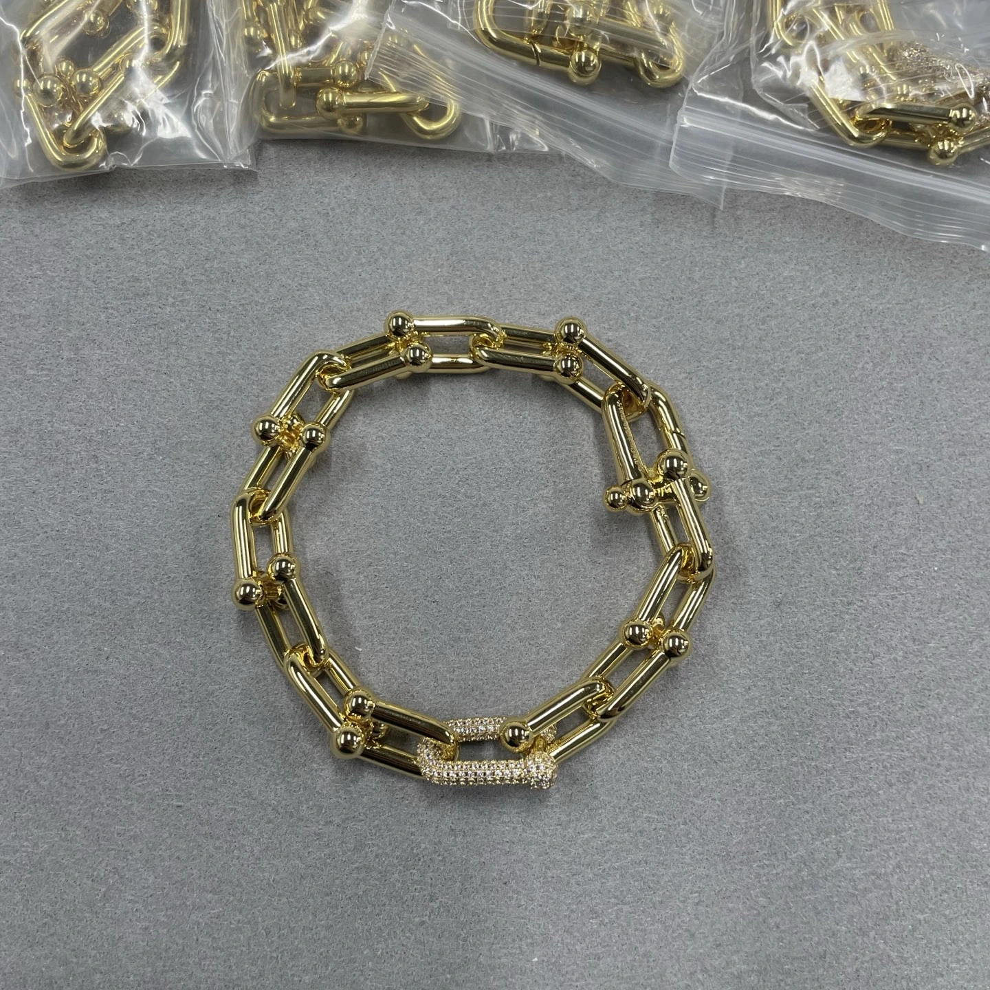 Tiffany(ティファニー / Tiffany)ラージU形链单钻ブレスレット入荷た