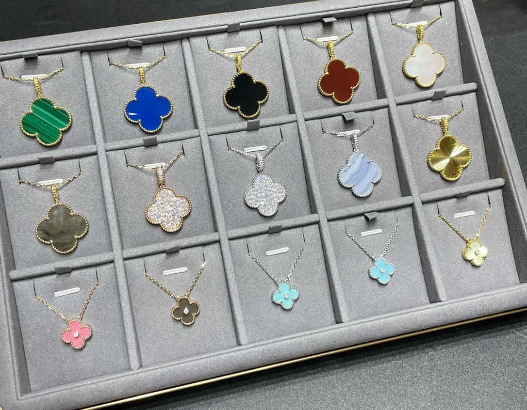Van Cleef & Arpels(ヴァンクリーフ&アーペル / VCA) VCAセット写真