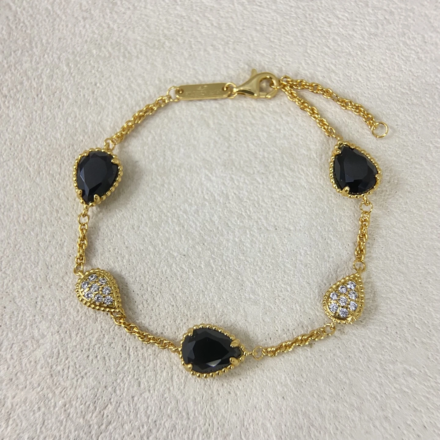 Boucheron（ブシュロン / Boucheron）ブレスレット BSSLL0003-060新作ダイヤモンド留めブラック水滴ブレスレット 品番：CBL25037354
