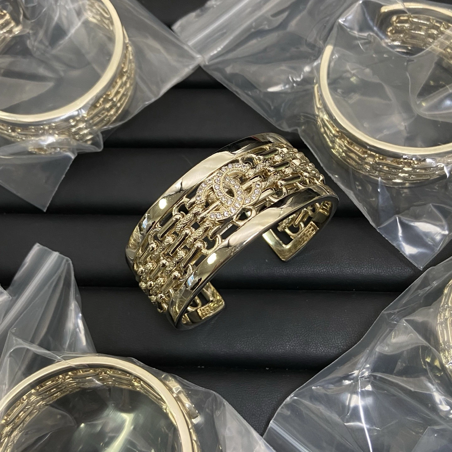 Chanel(シャネル / Chanel)Chanel(シャネル / Chanel)チェーンダブルCブレスレット入荷