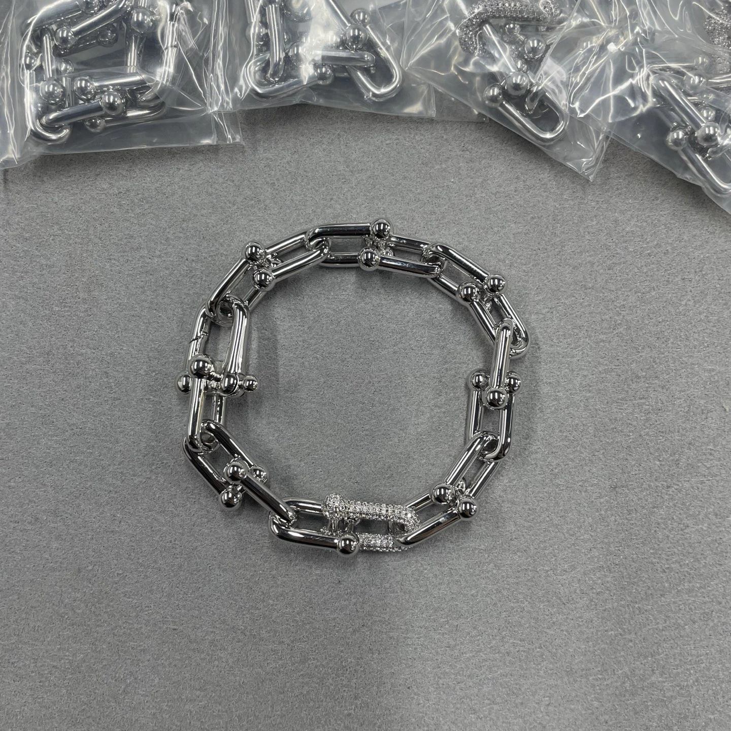 Tiffany(ティファニー / Tiffany)ラージU形链单钻ブレスレット入荷た