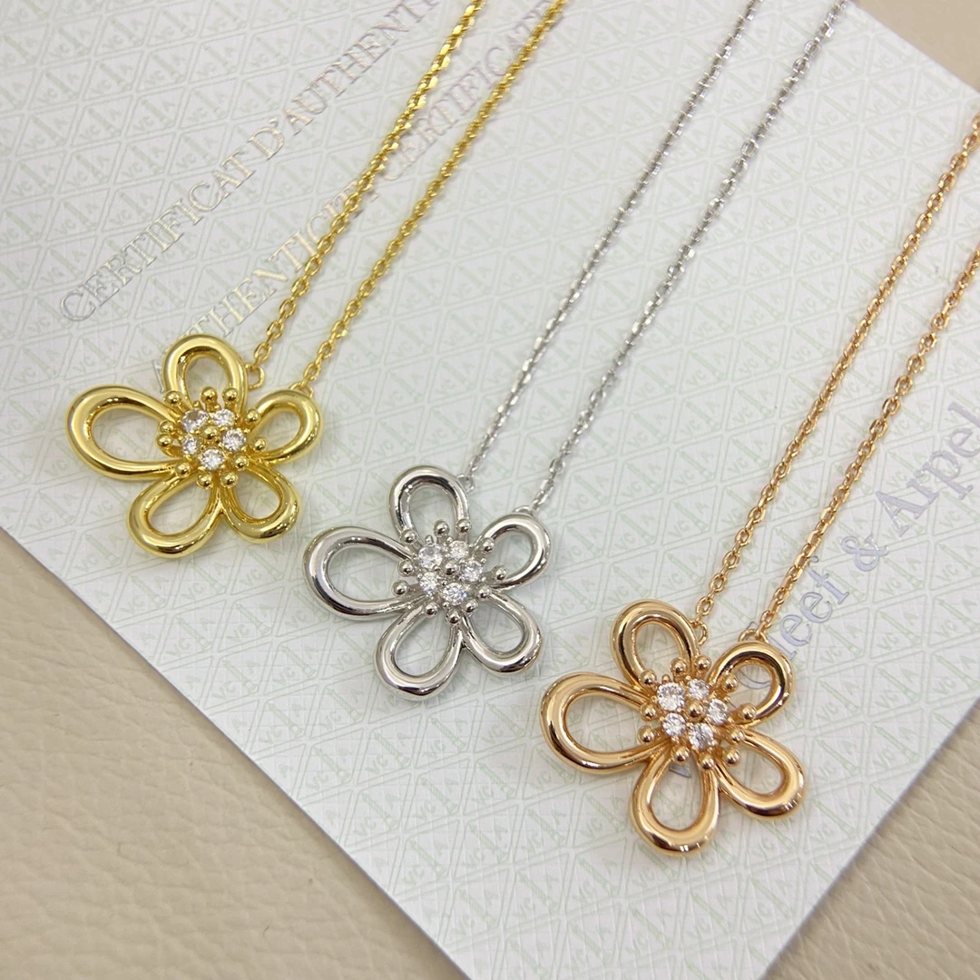 Van Cleef & Arpels(ヴァンクリーフ&アーペル / VCA)ネックレス FKXLM0008-044新作半钻鏡面フラワーネックレス 品番:BFM132285
