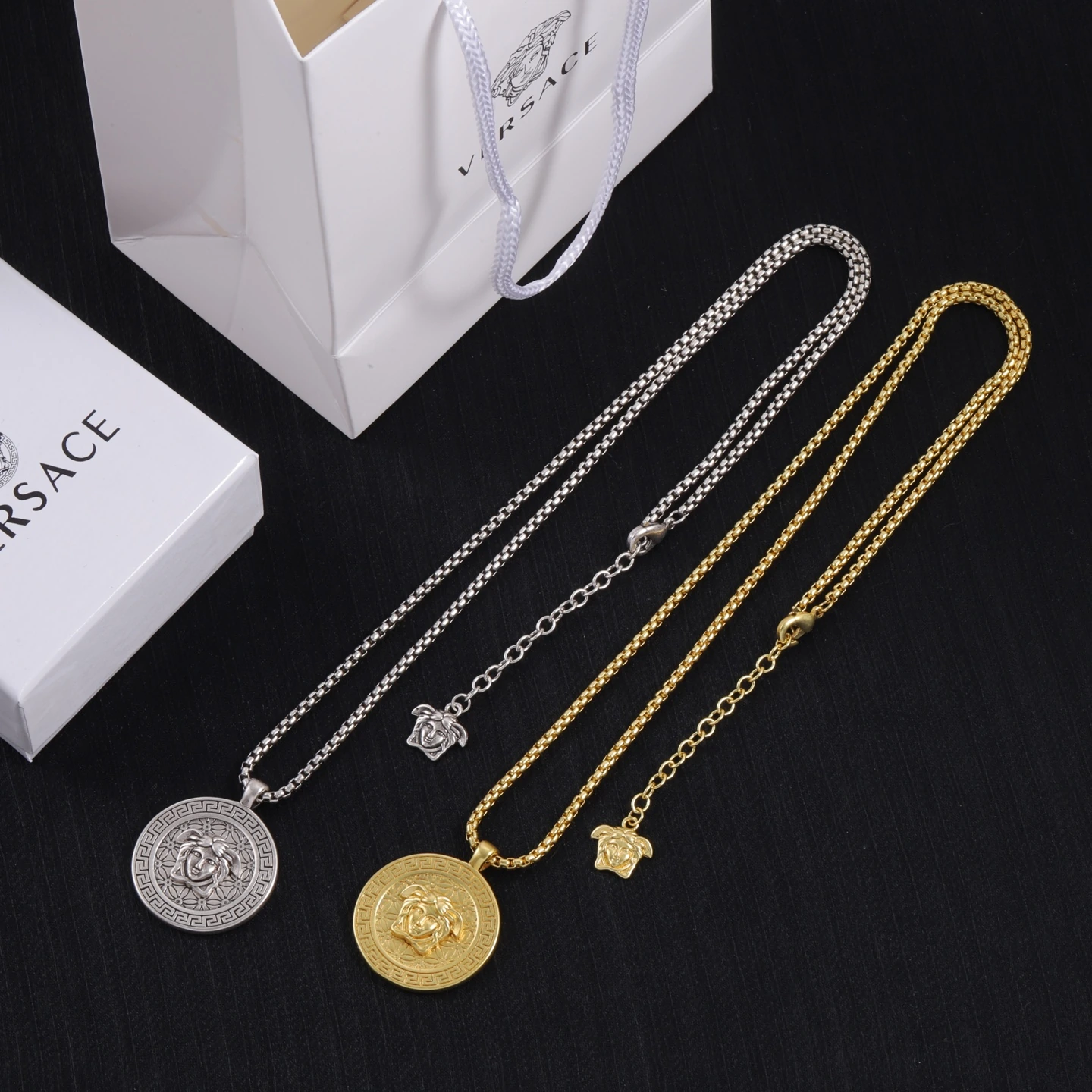 Versace(ヴェルサーチ / Versace) Versace(ヴェルサーチ / Versace)ネックレス