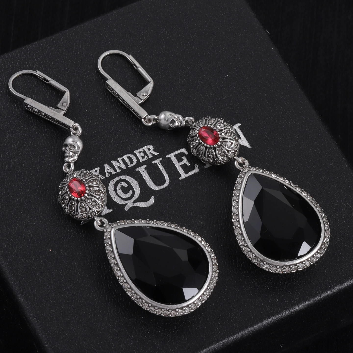 亚历山大·Alexander McQueen（アレキサンダー・マックイーン / McQueen） Alexander McQueen（アレキサンダー・マックイーン / McQueen） Alexander McQueen（アレキサンダー・マックイーン / McQueen）ピアス