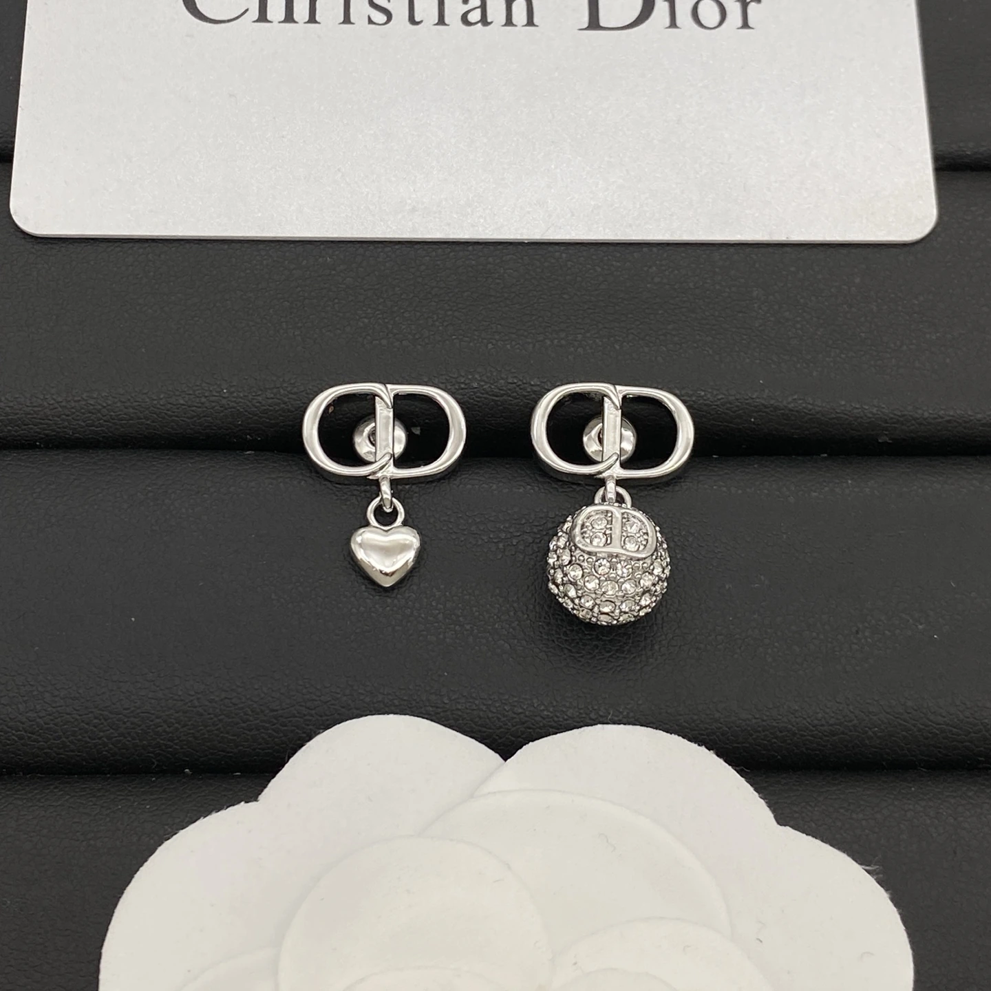 Dior(ディオール / Dior)Dior(ディオール / Dior)新作ピアス