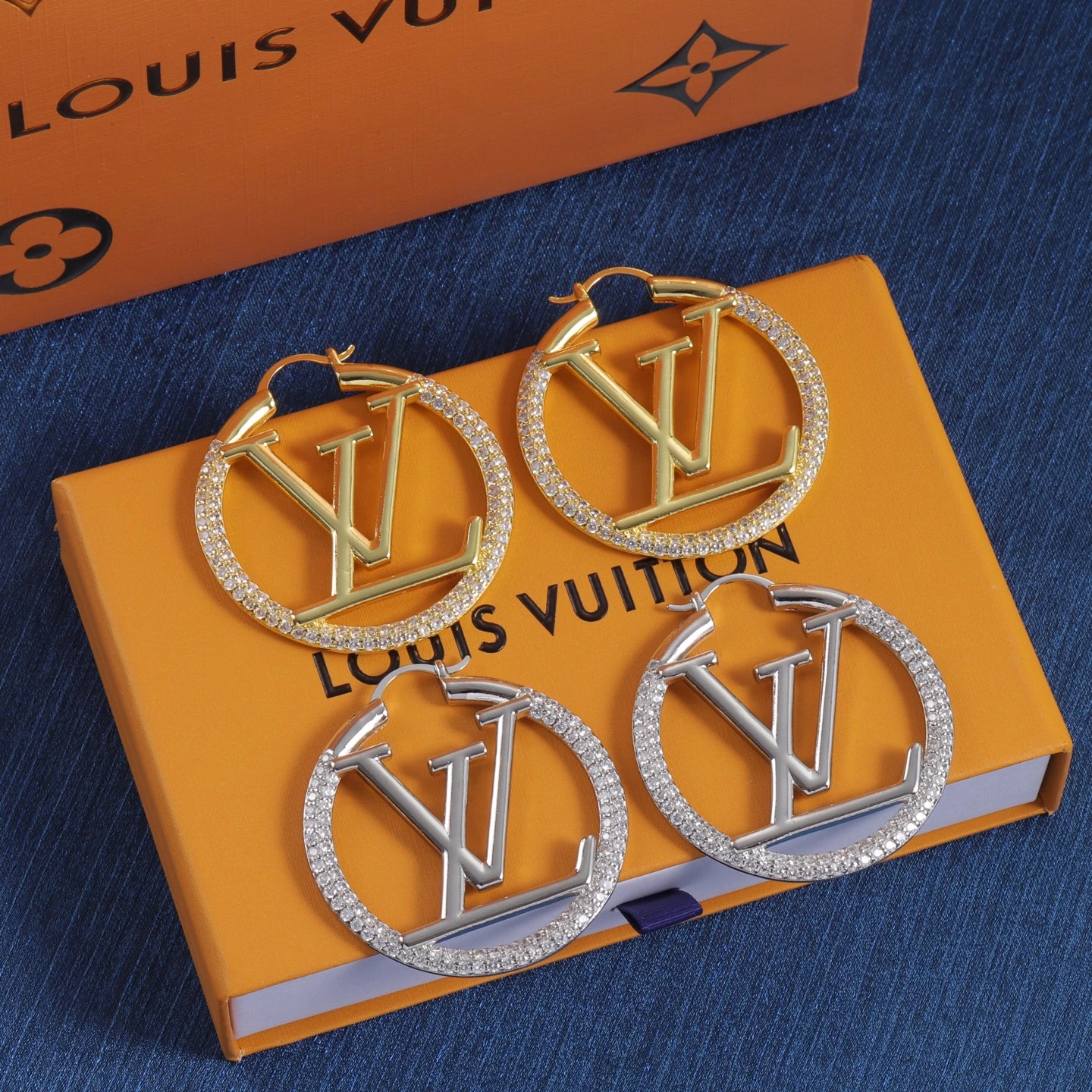 Louis Vuitton(ルイ・ヴィトン / LV) Louis Vuitton(ルイ・ヴィトン / LV) ピアス(5cm)