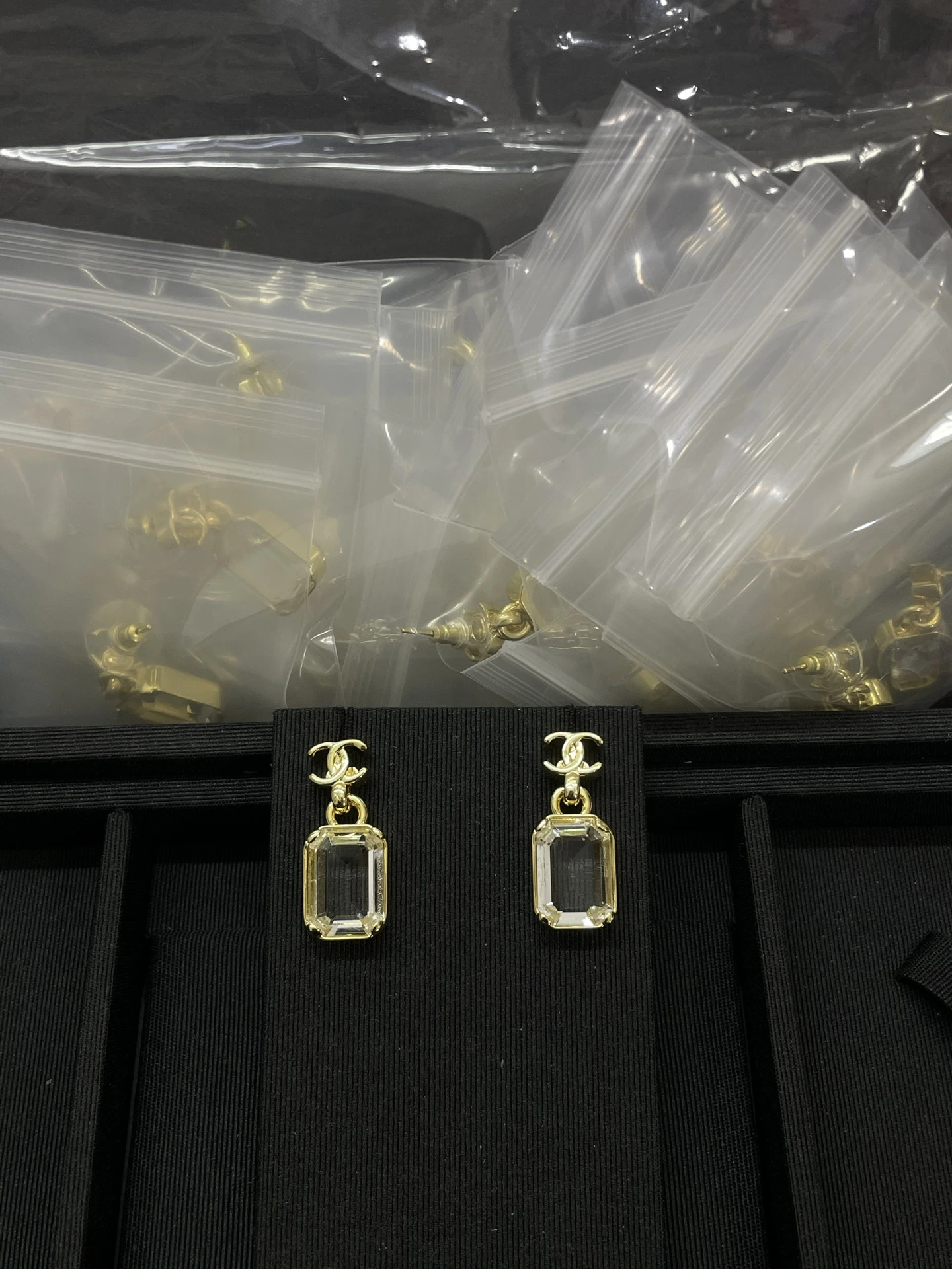 Chanel(シャネル / Chanel)Chanel(シャネル / Chanel)新作几何透明ラインストーン双cピアス