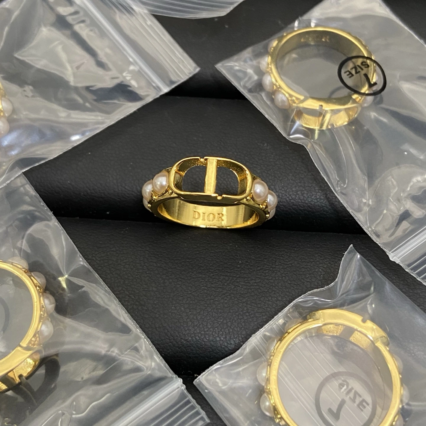 Dior リング
