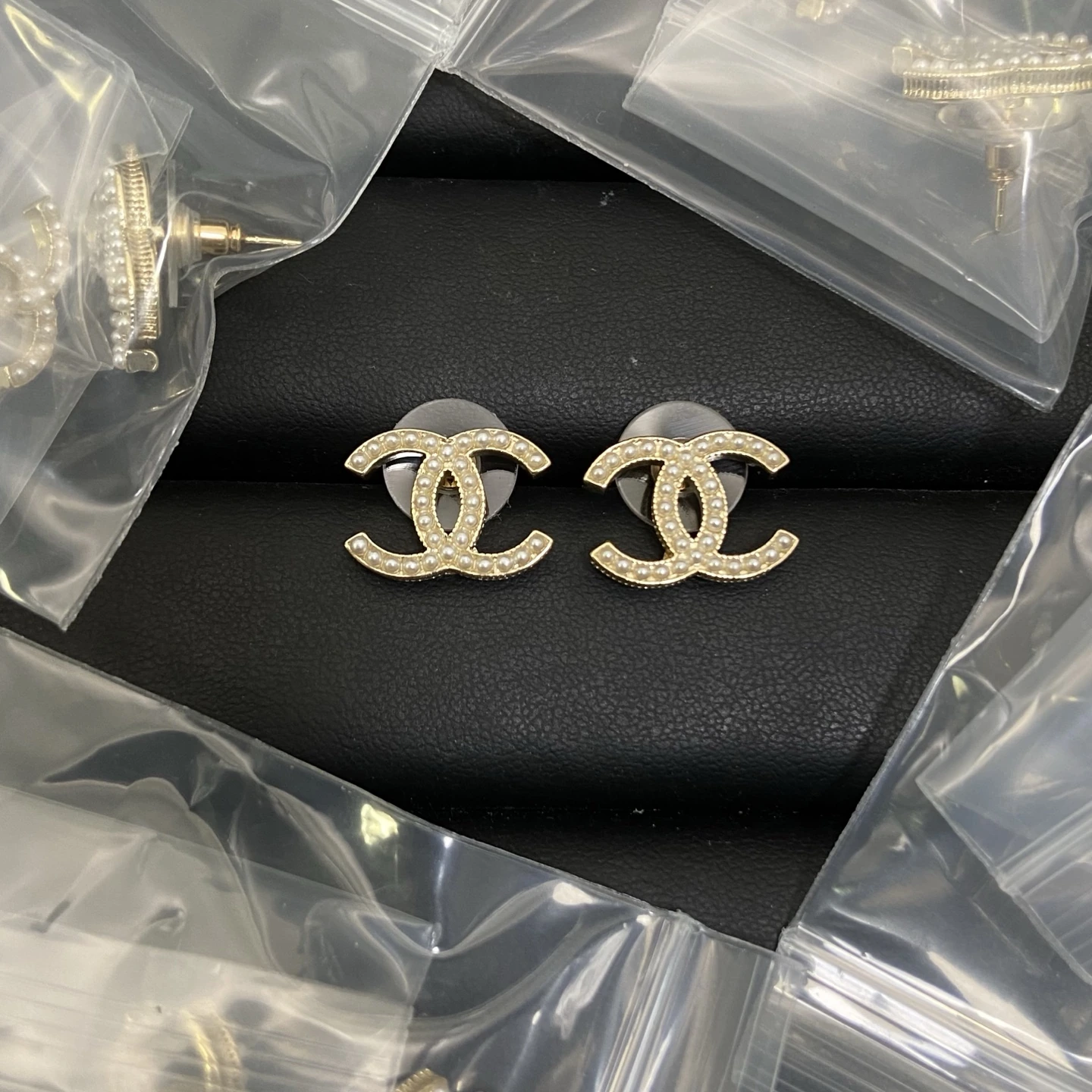 Chanel(シャネル / Chanel)Chanel(シャネル / Chanel)双Cパールピアス入荷