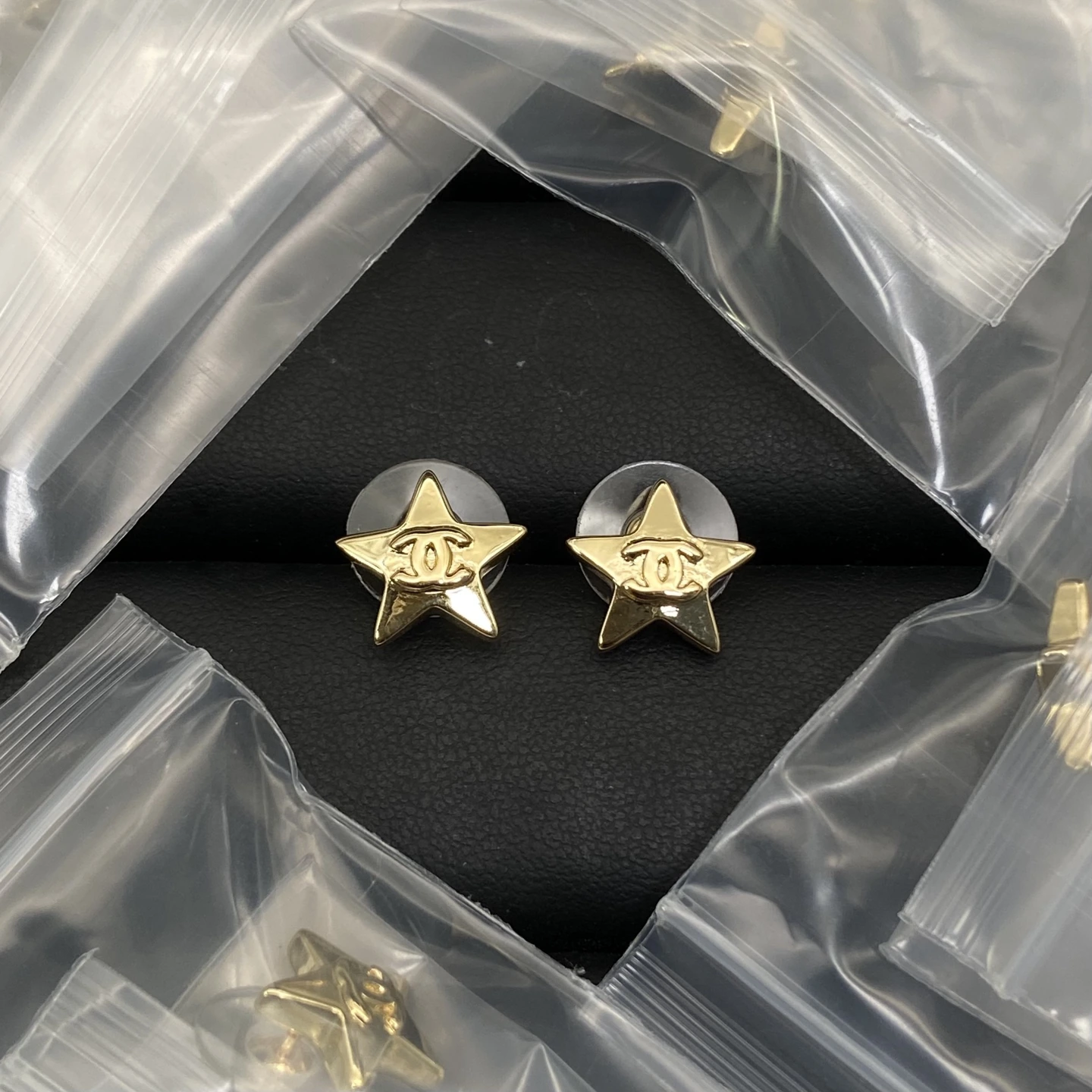 Chanel(シャネル / Chanel)Chanel(シャネル / Chanel)新作26sスターピアス入荷(2️⃣色)