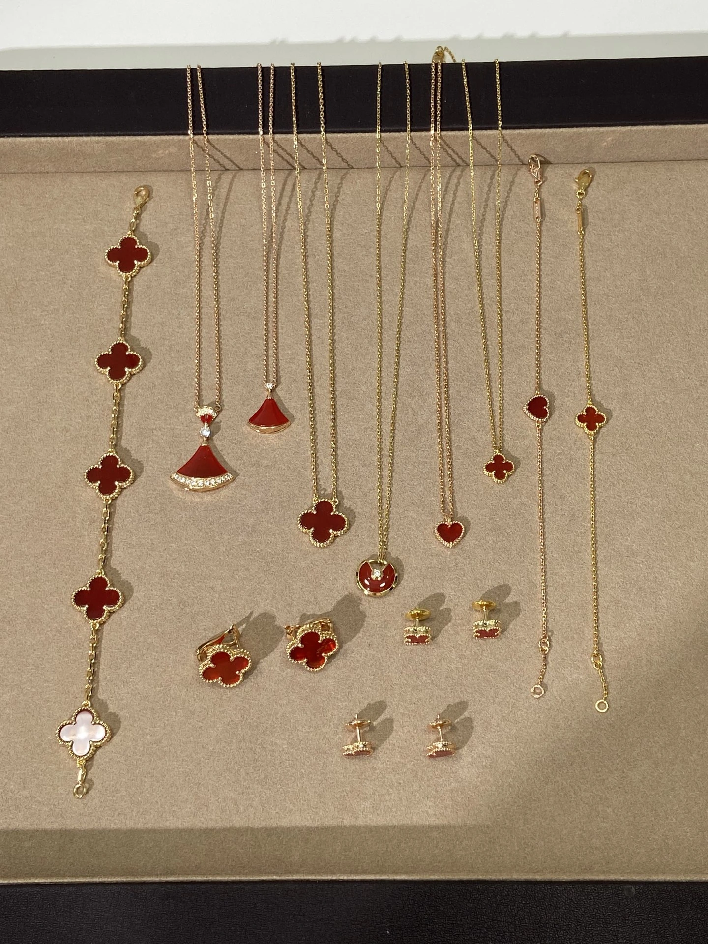 Van Cleef & Arpels Van Cleef アクセサリー