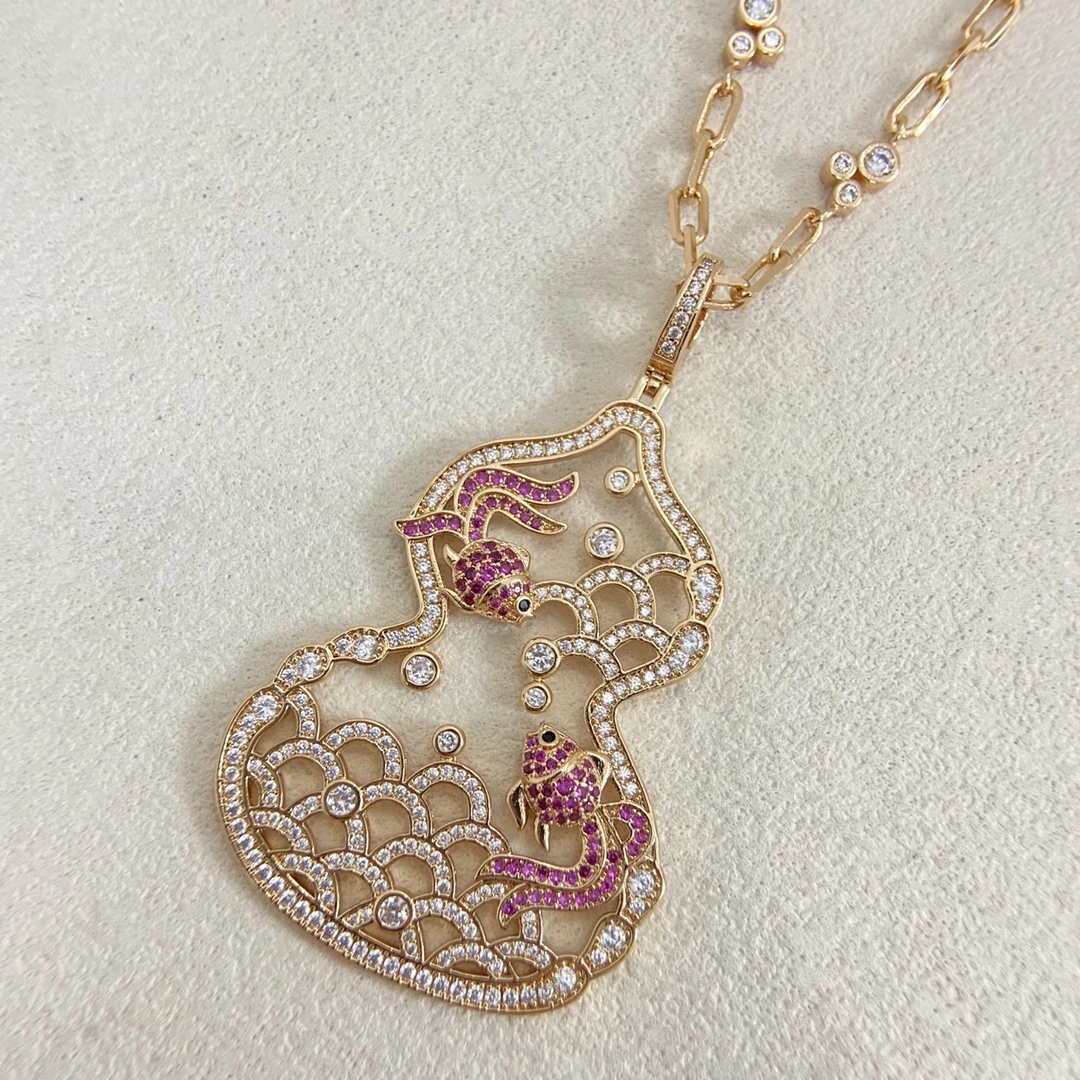 Qeelin(キーリン / Qeelin)ネックレス QLXLM0009-080 新作镂空フルパヴェ鲤鱼葫芦ネックレス 品番:DOM346454