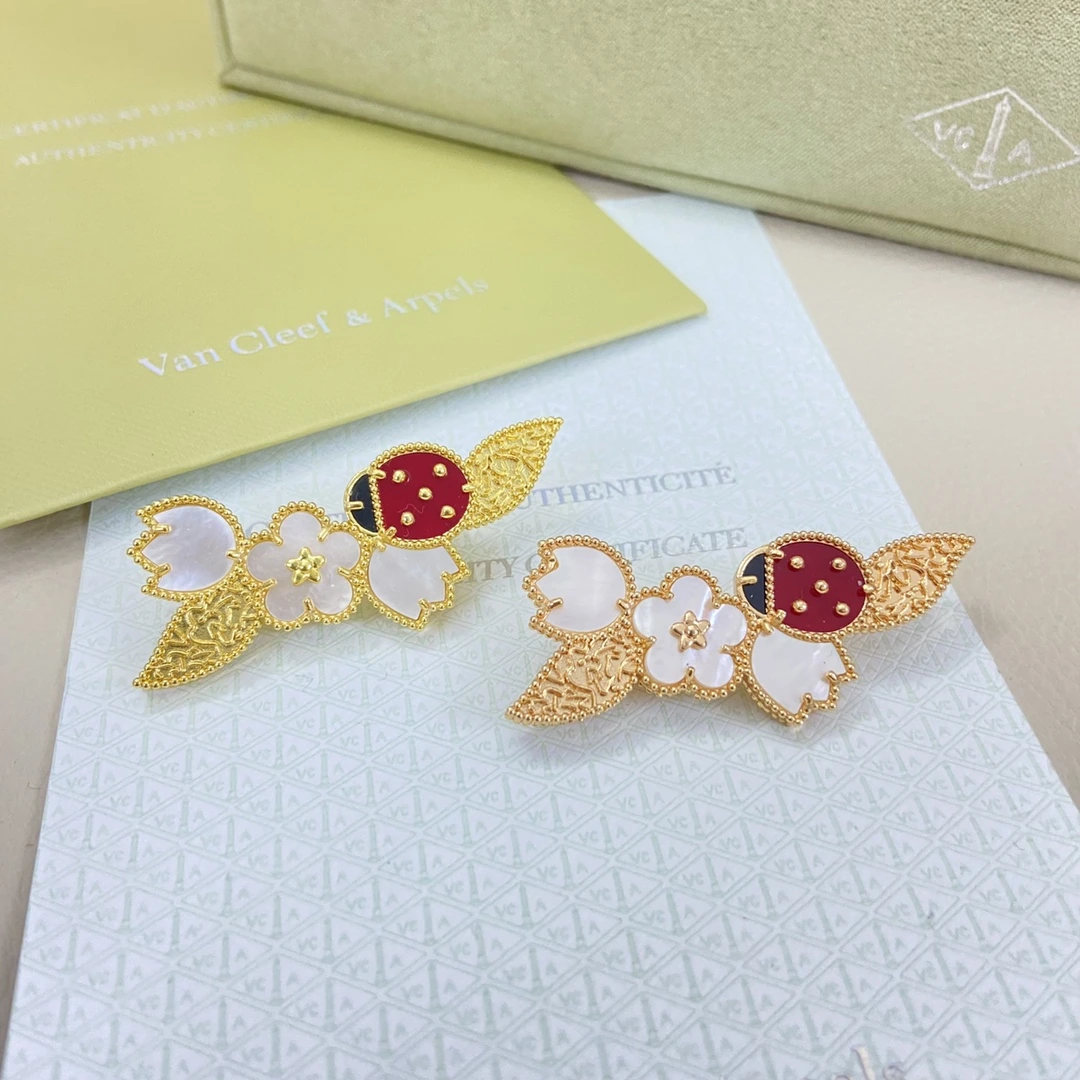 Van Cleef & Arpels(ヴァンクリーフ&アーペル / VCA)ブローチ FKXZM0001-070新作ペタル树叶瓢虫ブローチ 品番:CDM245429