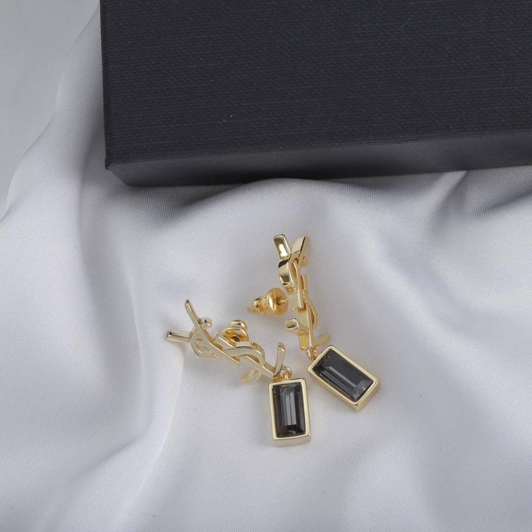 Saint Laurent(サンローラン / YSL)ピアス