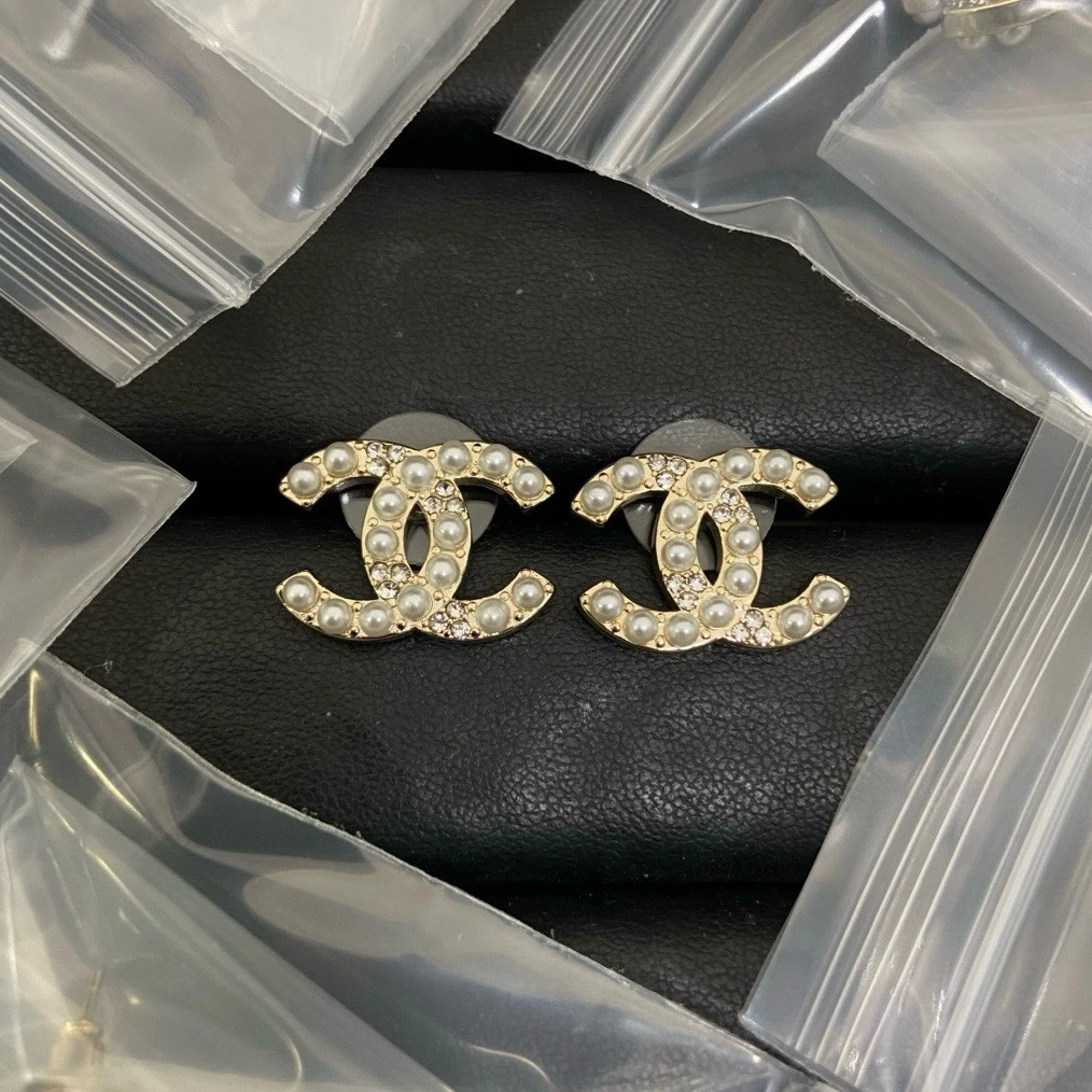 CHANEL ピアス
