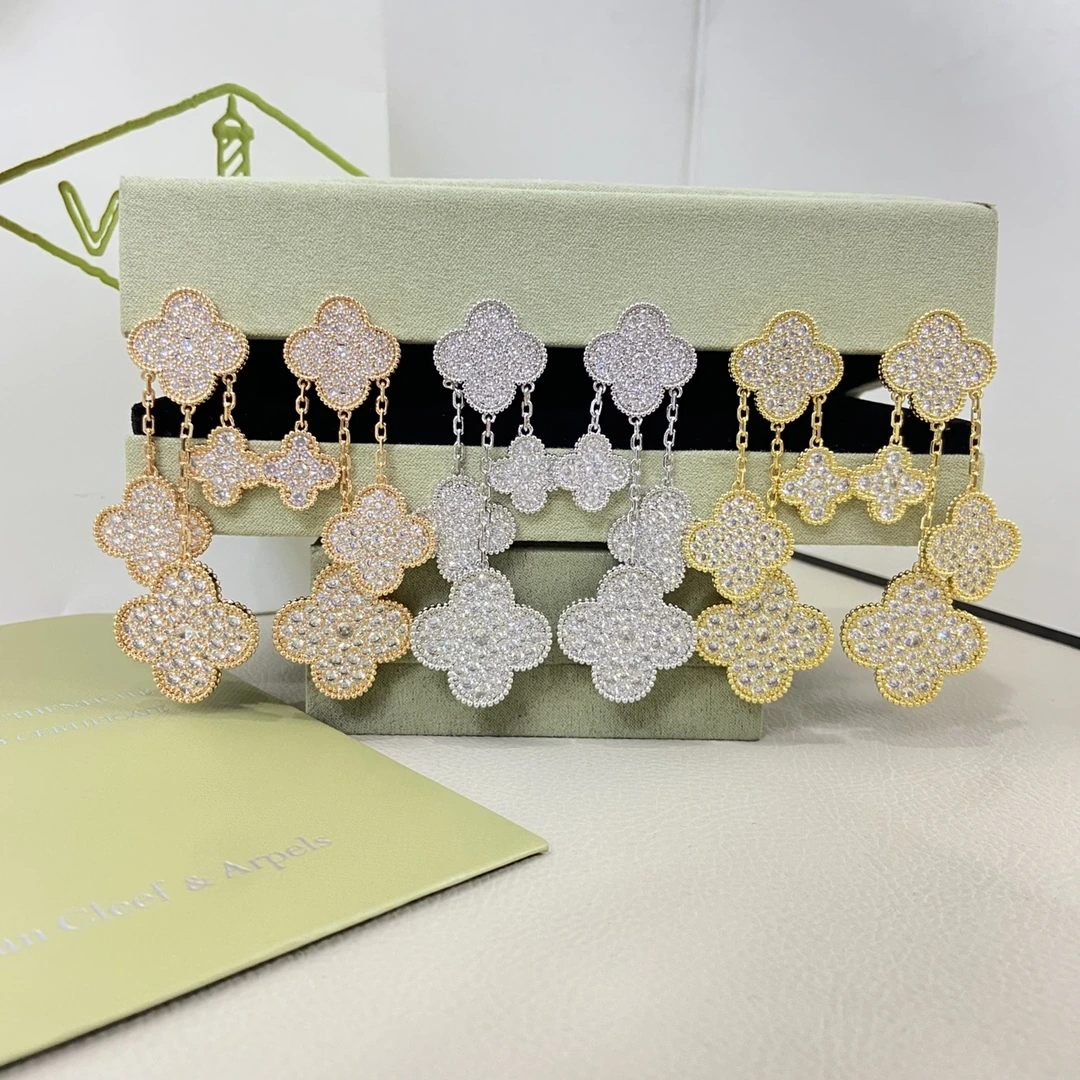 Van Cleef & Arpels(ヴァンクリーフ&アーペル / VCA)イヤリング FKEPM0001-100新作フルパヴェ4花クローバータッセルイヤリング 品番:EEM265607