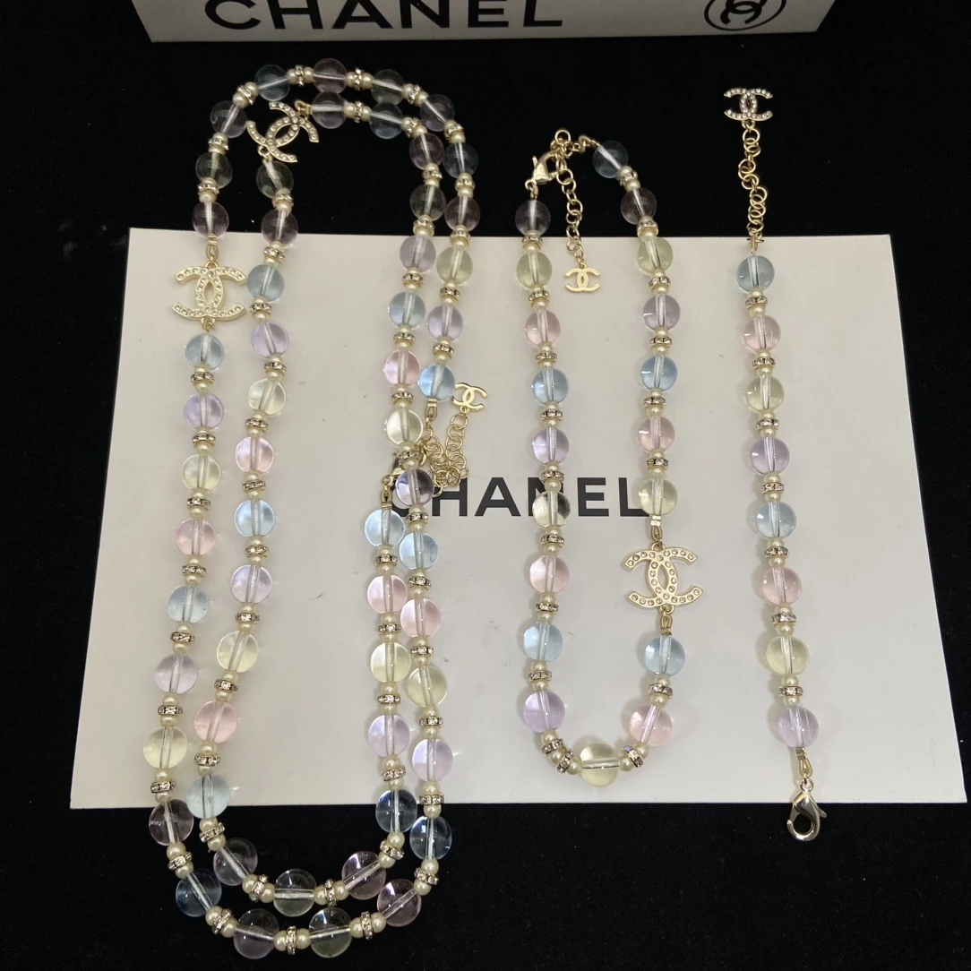 🦢Chanel(シャネル / Chanel)Chanel(シャネル / Chanel)早春新作26c彩色ガラス双Cロングネックレス➕ネックレス➕ロングネックレス~🌈