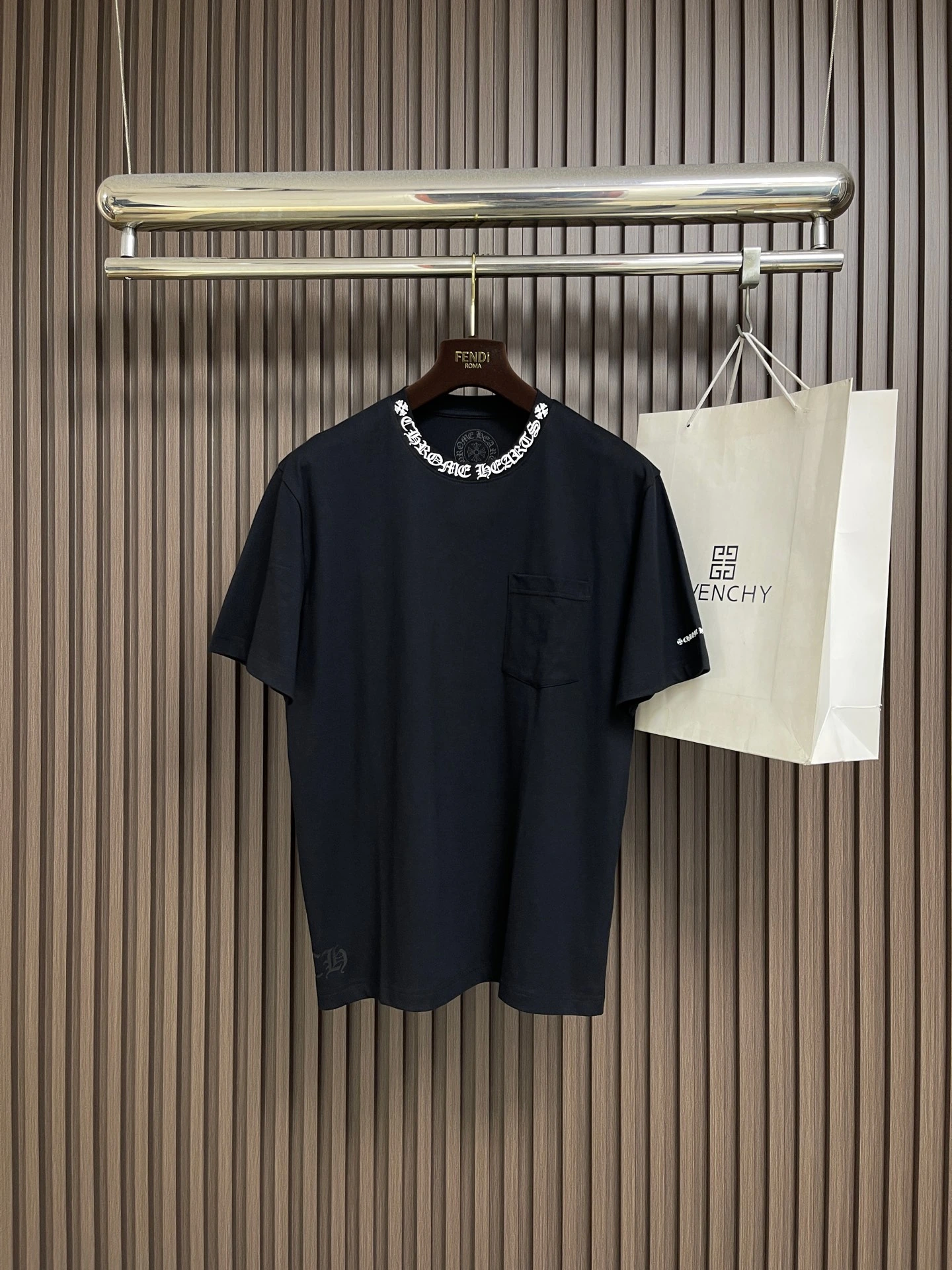 Chrome Hearts(クロムハーツ) Tシャツ。シーズン/対象:ユニセックス。素材:コットン。仕様:刺繍・プリント・ウォッシュ加工・クルーネック・通気性。サイズ:S-XL