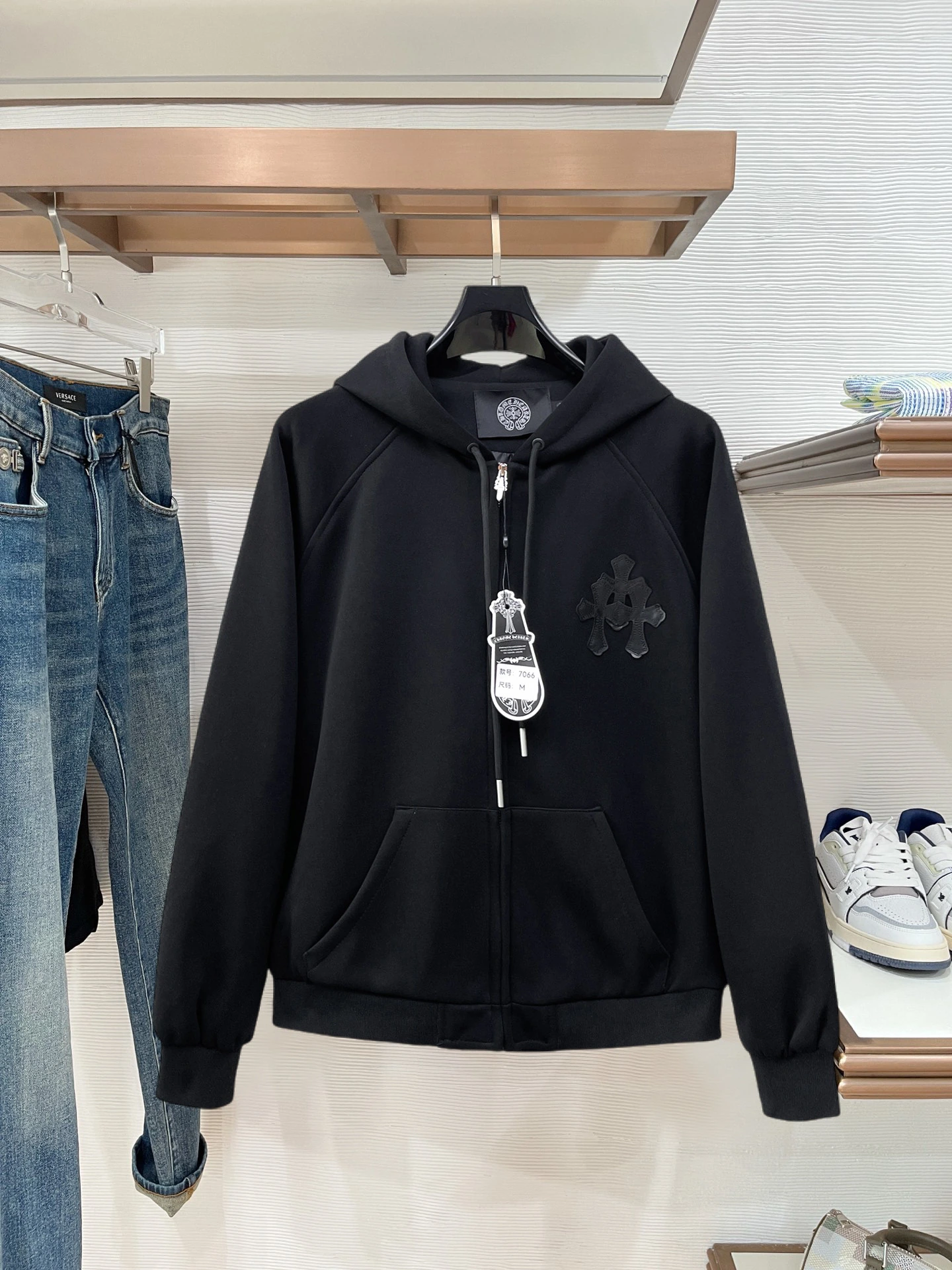 Chrome Hearts(クロムハーツ) ジャケット。シーズン/対象:2026・春夏・メンズ。仕様:通気性。サイズ:M。ポイント:オリジナル仕様