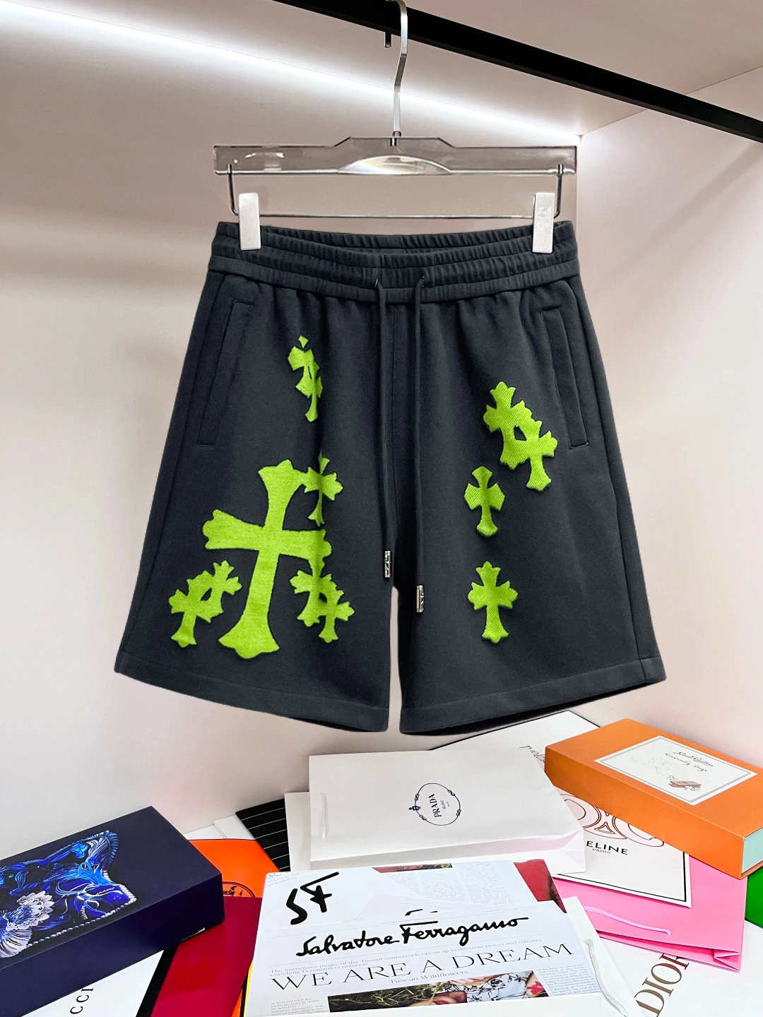 Chrome Hearts(クロムハーツ) ショートパンツ。シーズン/対象:2026・春夏・メンズ。仕様:通気性・ストレッチ・ロゴ。サイズ:M-XXXL。ポイント:オリジナル仕様