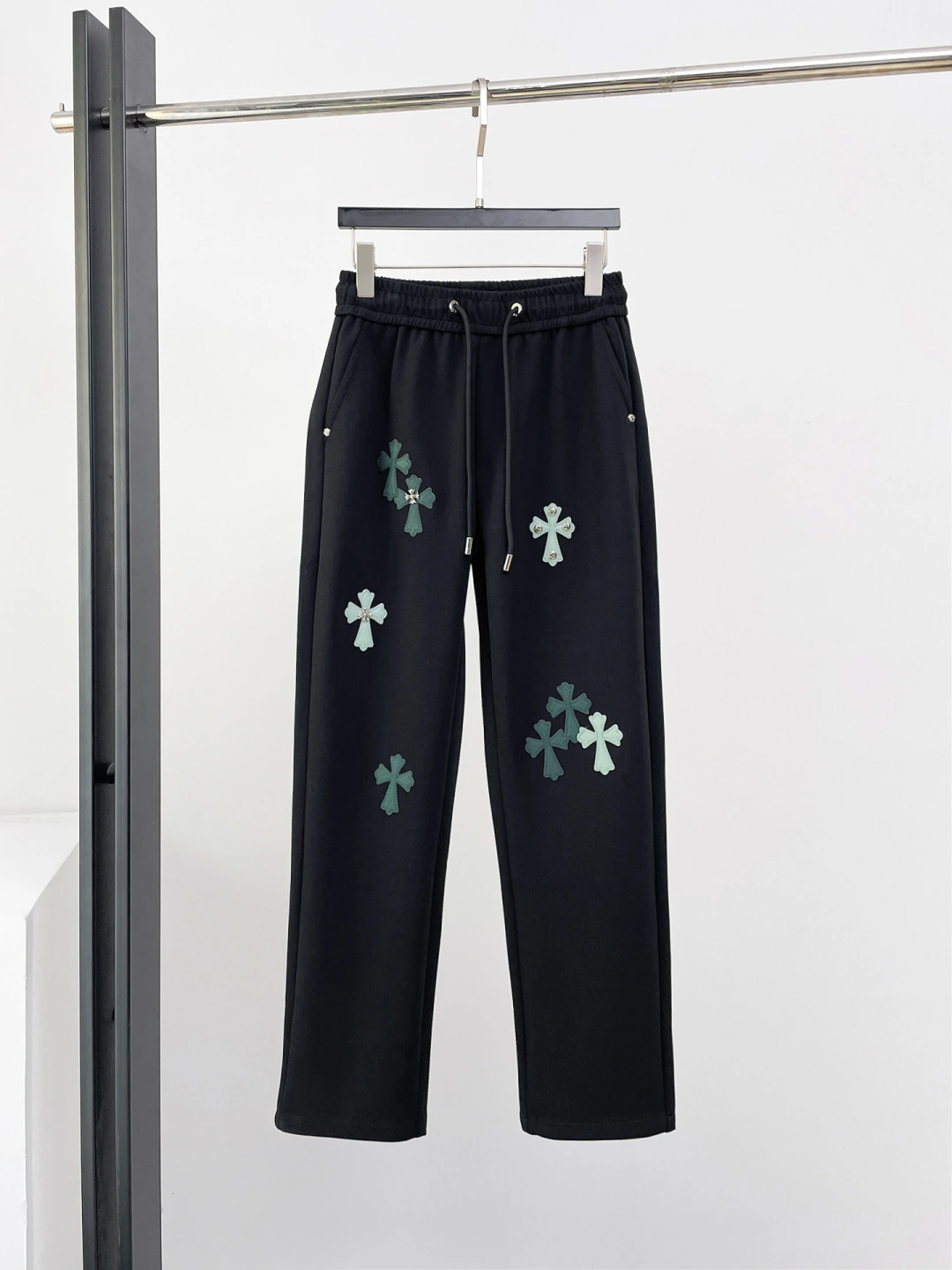 Chrome Hearts(クロムハーツ) パンツ。シーズン/対象:2026。仕様:ロゴ。サイズ:M-3XL