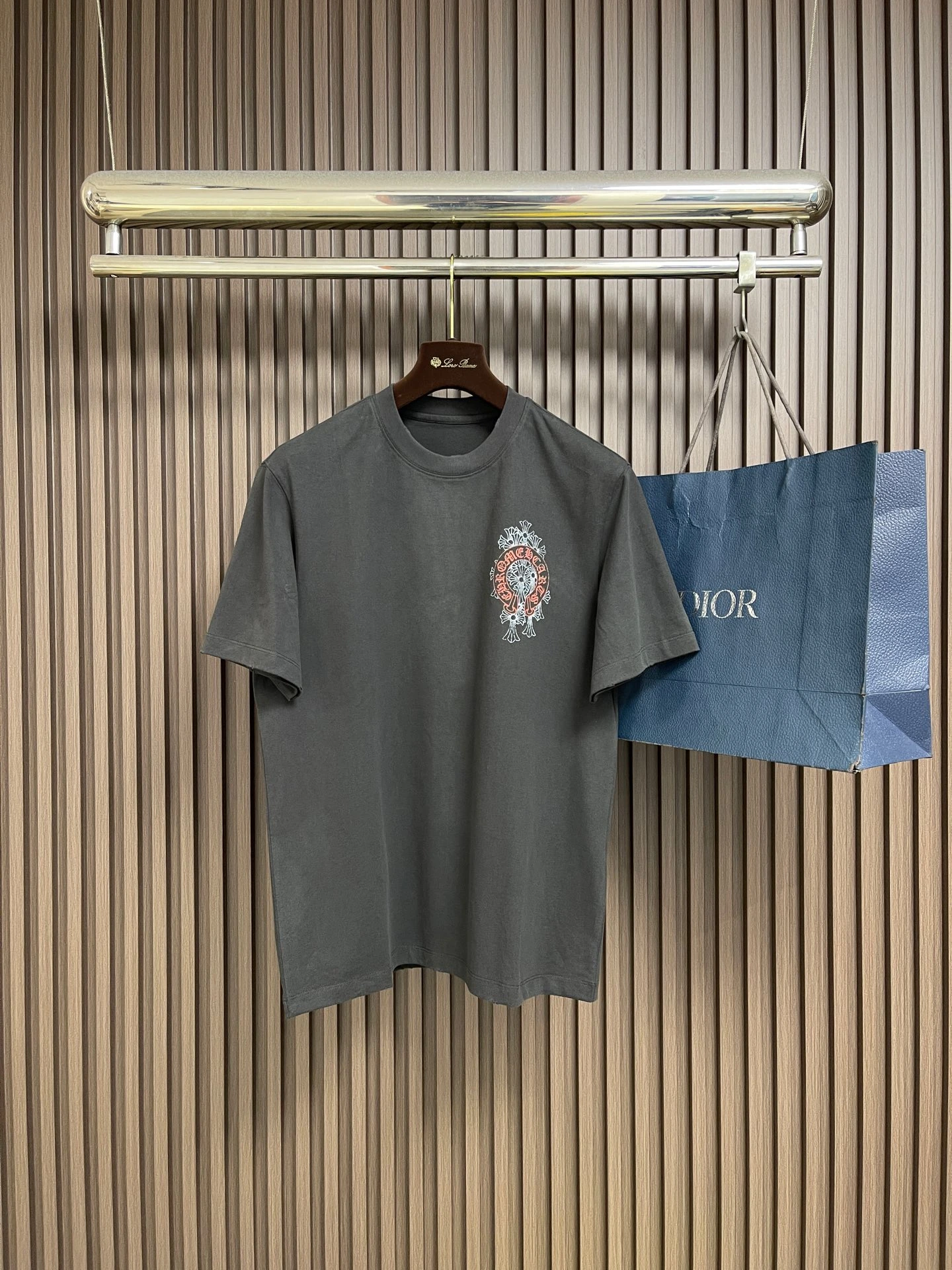 Chrome Hearts(クロムハーツ) Tシャツ。シーズン/対象:2026・春夏。仕様:プリント・ウォッシュ加工・クルーネック。サイズ:M-5XL