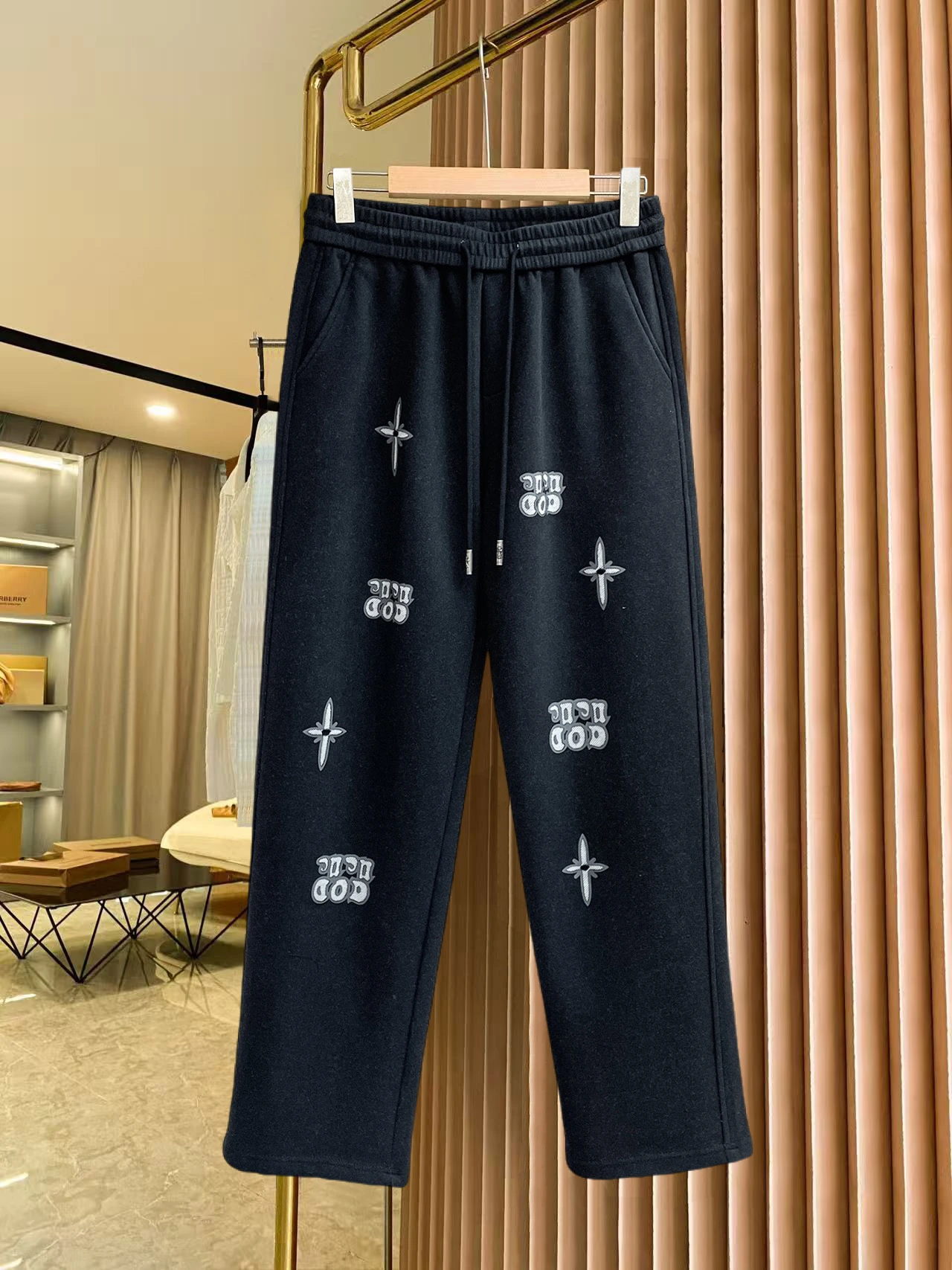 Chrome Hearts(クロムハーツ) パンツ。シーズン/対象:2026・秋冬。仕様:刺繍・ロゴ。サイズ:M-3XL。ポイント:オリジナル仕様
