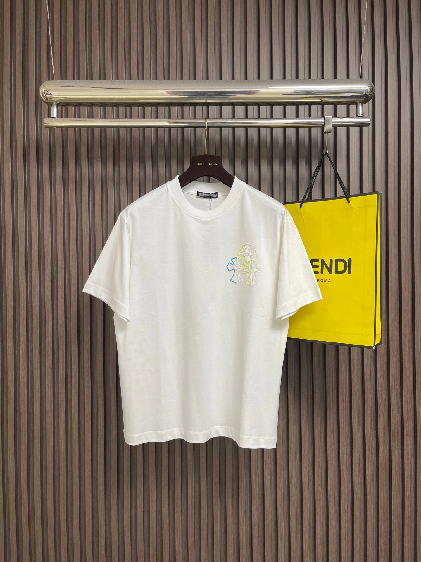 Chrome Hearts(クロムハーツ) Tシャツ。シーズン/対象:メンズ。素材:コットン。仕様:刺繍・クルーネック・ロゴ。サイズ:S-XXL