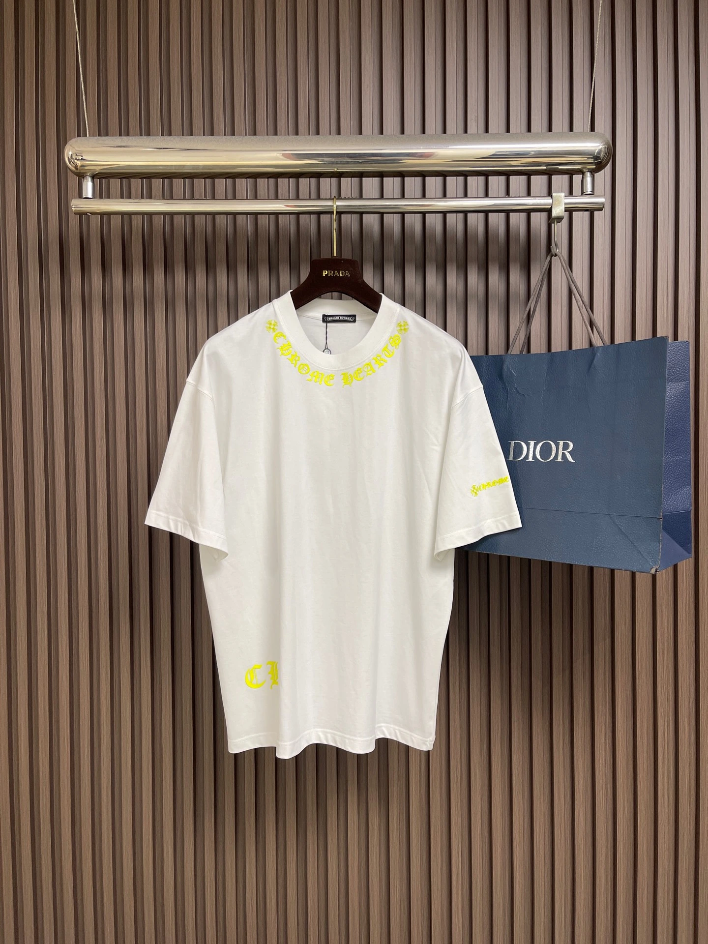Chrome Hearts(クロムハーツ) Tシャツ。シーズン/対象:ユニセックス。素材:コットン。仕様:刺繍・プリント・ウォッシュ加工・クルーネック・通気性。サイズ:S-XXL