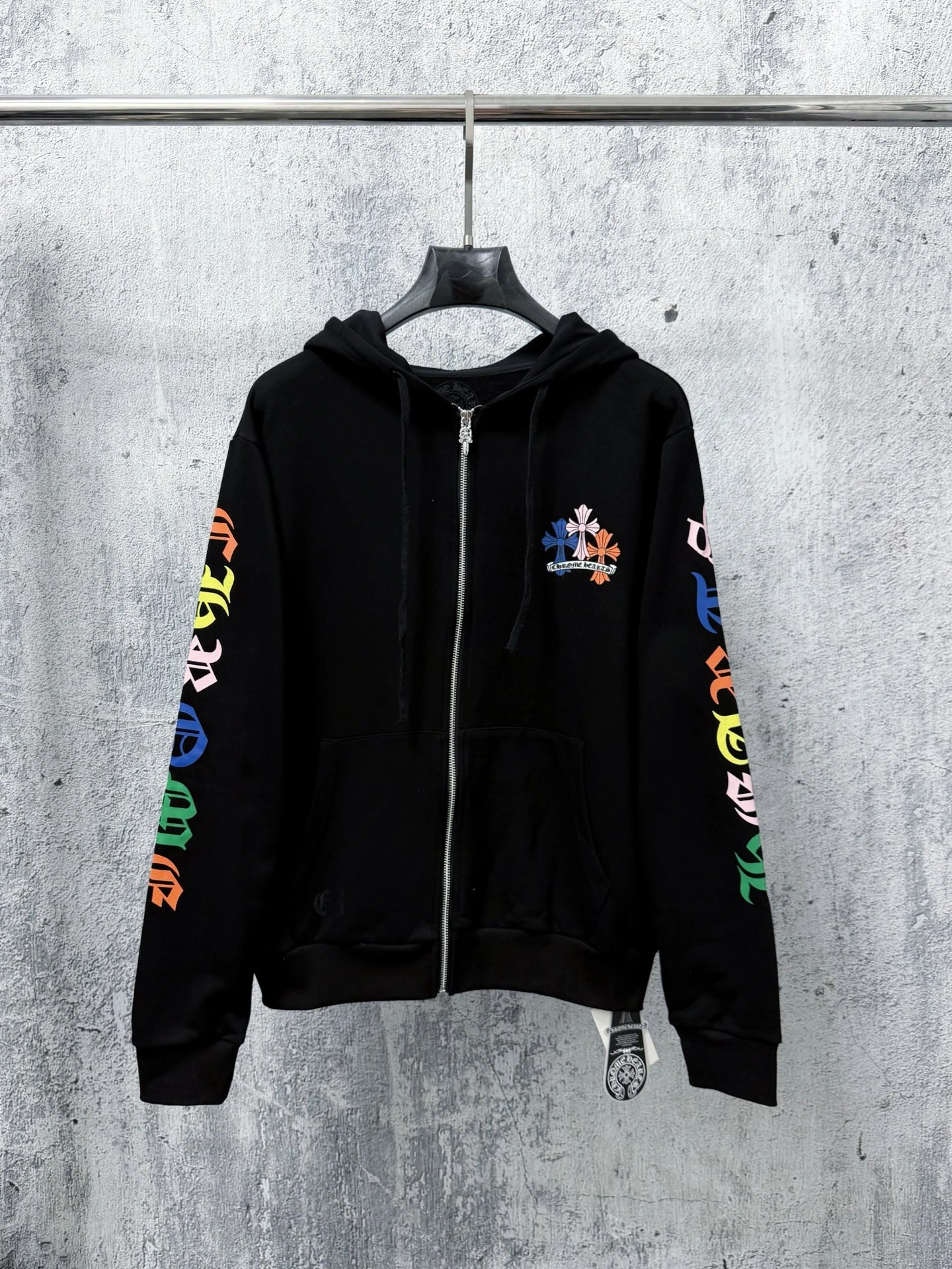 Chrome Hearts(クロムハーツ) スウェット。シーズン/対象:ユニセックス。素材:裏毛。仕様:ジップ・リラックスフィット。サイズ:S-XL