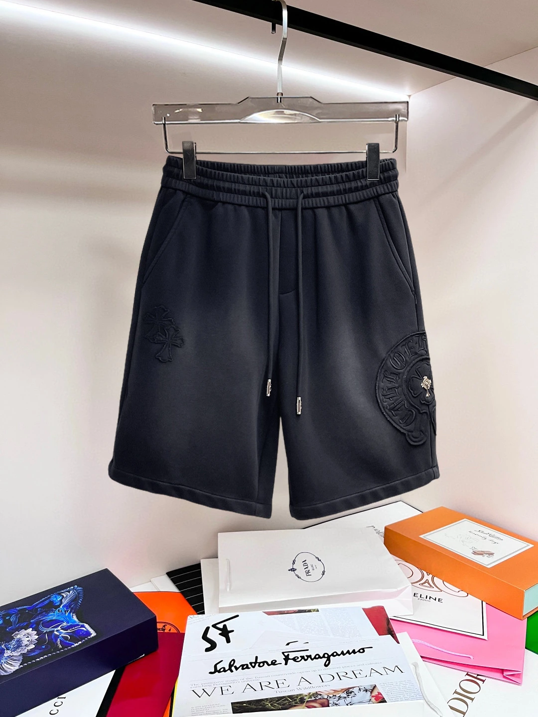 Chrome Hearts(クロムハーツ) ショートパンツ。シーズン/対象:2026・春夏・メンズ。仕様:通気性・ストレッチ・ロゴ。サイズ:M-XXXL。ポイント:オリジナル仕様