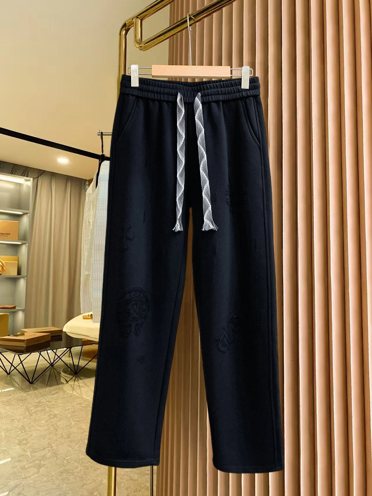 Chrome Hearts(クロムハーツ) パンツ。シーズン/対象:2026・秋冬。仕様:刺繍・ロゴ。サイズ:M-3XL。ポイント:オリジナル仕様