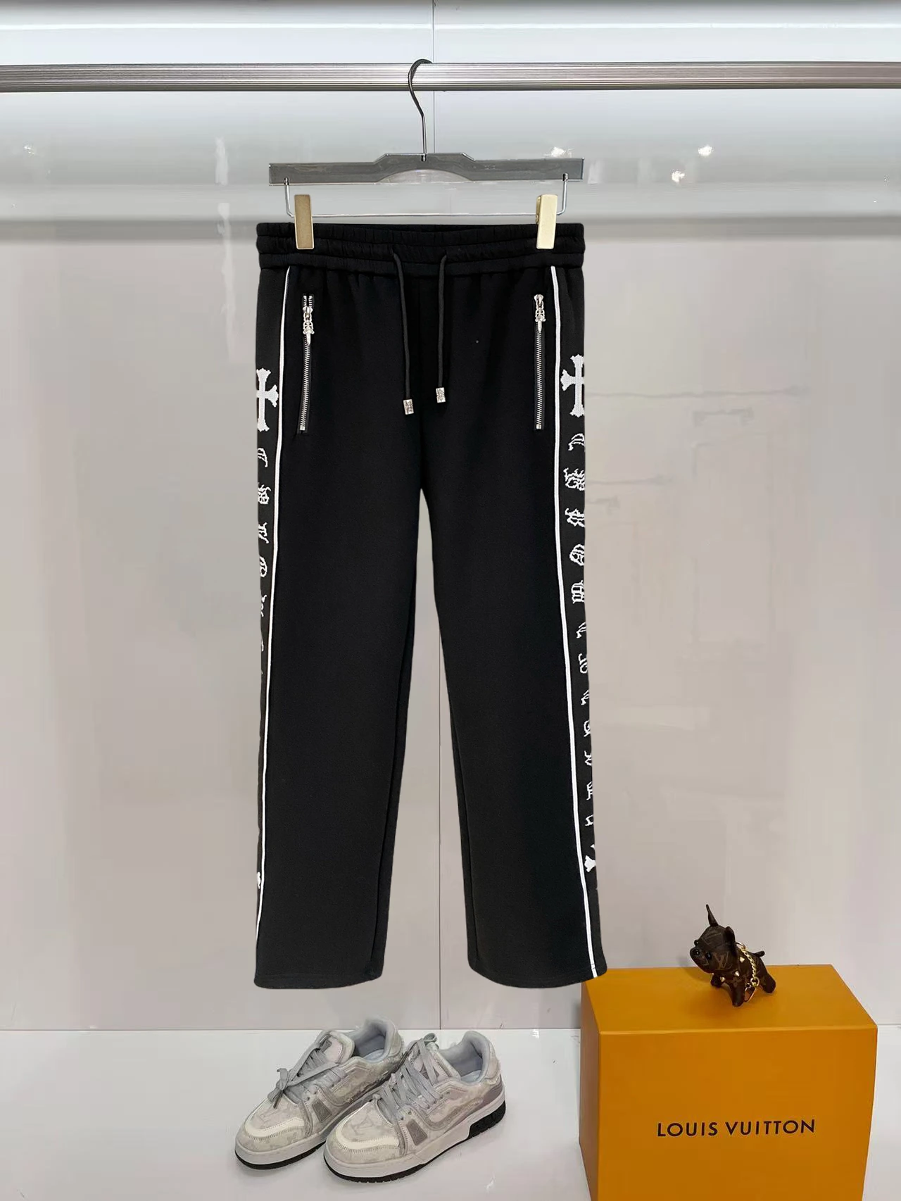 Chrome Hearts(クロムハーツ) パンツ。シーズン/対象:2026・秋冬・メンズ。仕様:刺繍・通気性