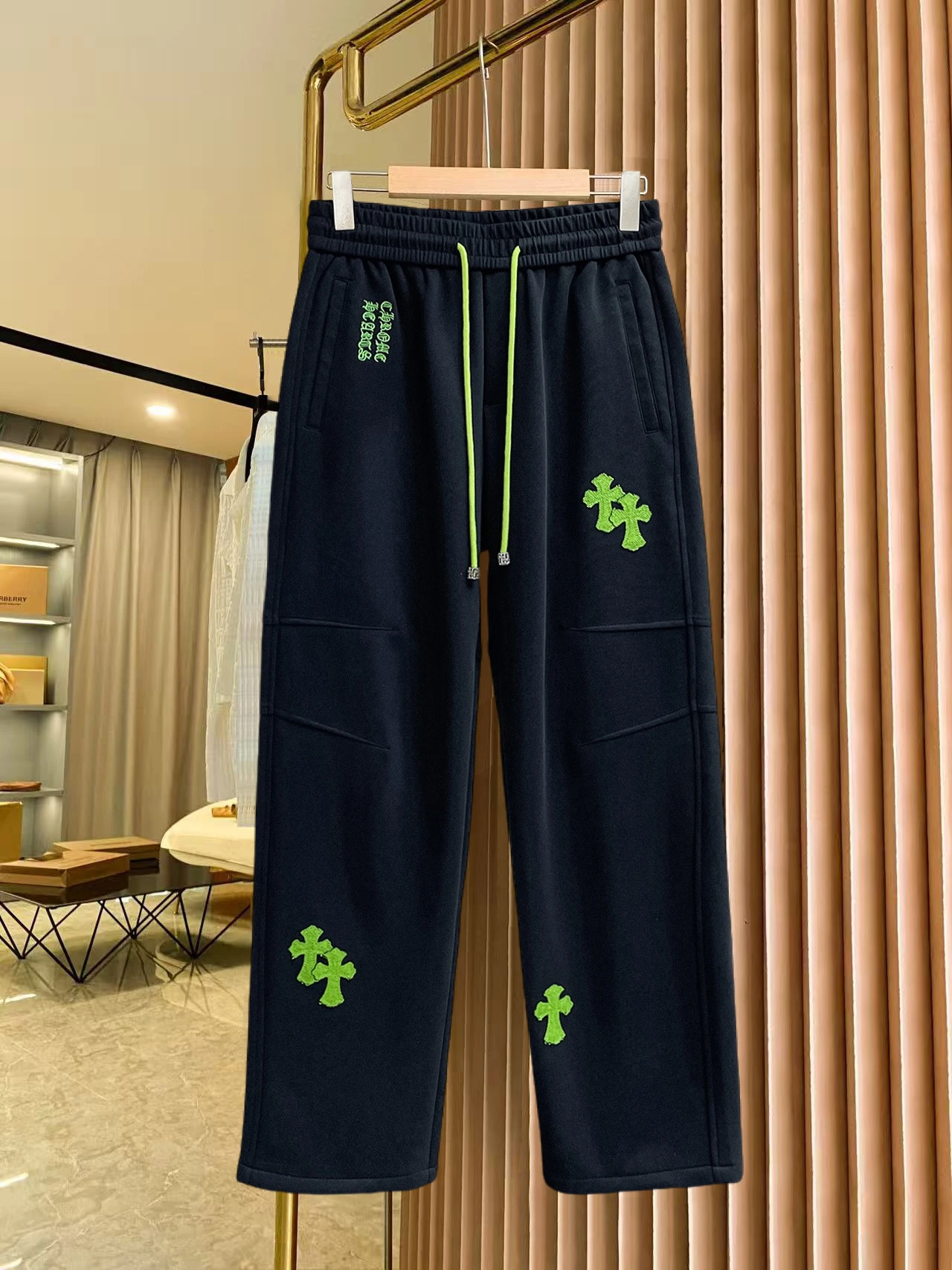 Chrome Hearts(クロムハーツ) パンツ。シーズン/対象:2026・秋冬。仕様:刺繍・ロゴ。サイズ:M-3XL。ポイント:オリジナル仕様