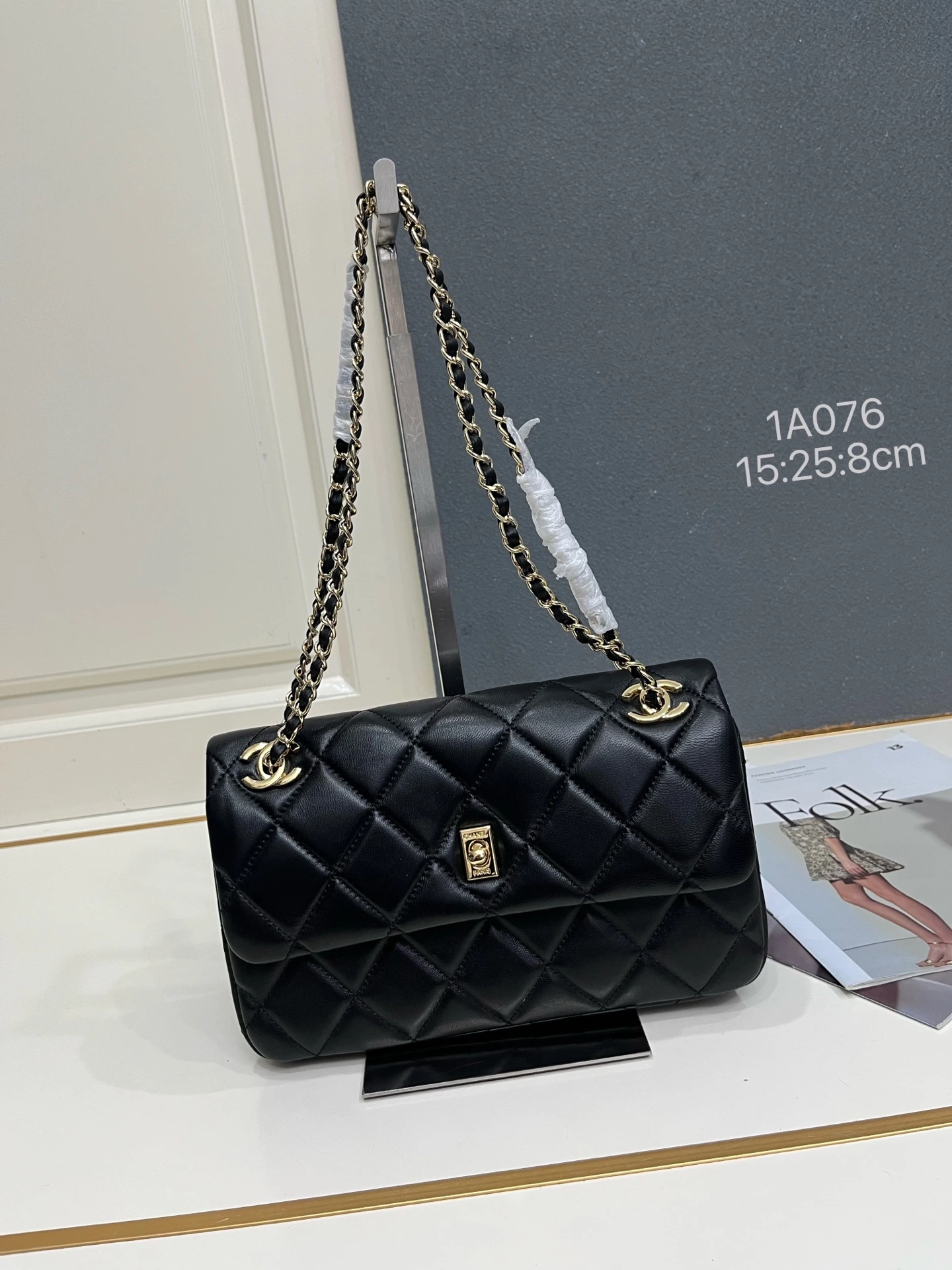 シャネル 26A デニム チェーン バッグ