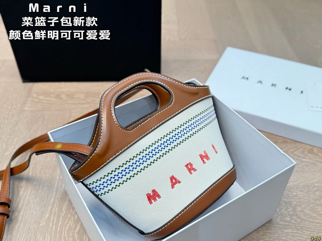 マニ Marni バケットバッグ