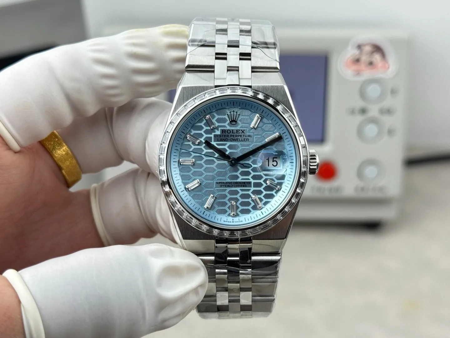 2025新作モデル ランドドゥエラー オイスター、36 mm、プラチナ、ダイヤモンド 127286TBR