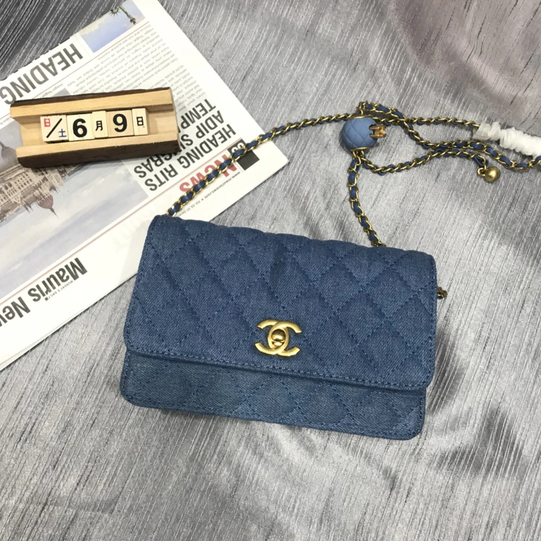 👑chanel👑2021新作 斜め掛け 上品で着回ししやすいシャネル風 菱型チェック柄デニム 幸運を呼ぶチェーン付きショルダーバッグ ✅✅✅サイズ:19/12/5 ✅✅✅商品番号:6311