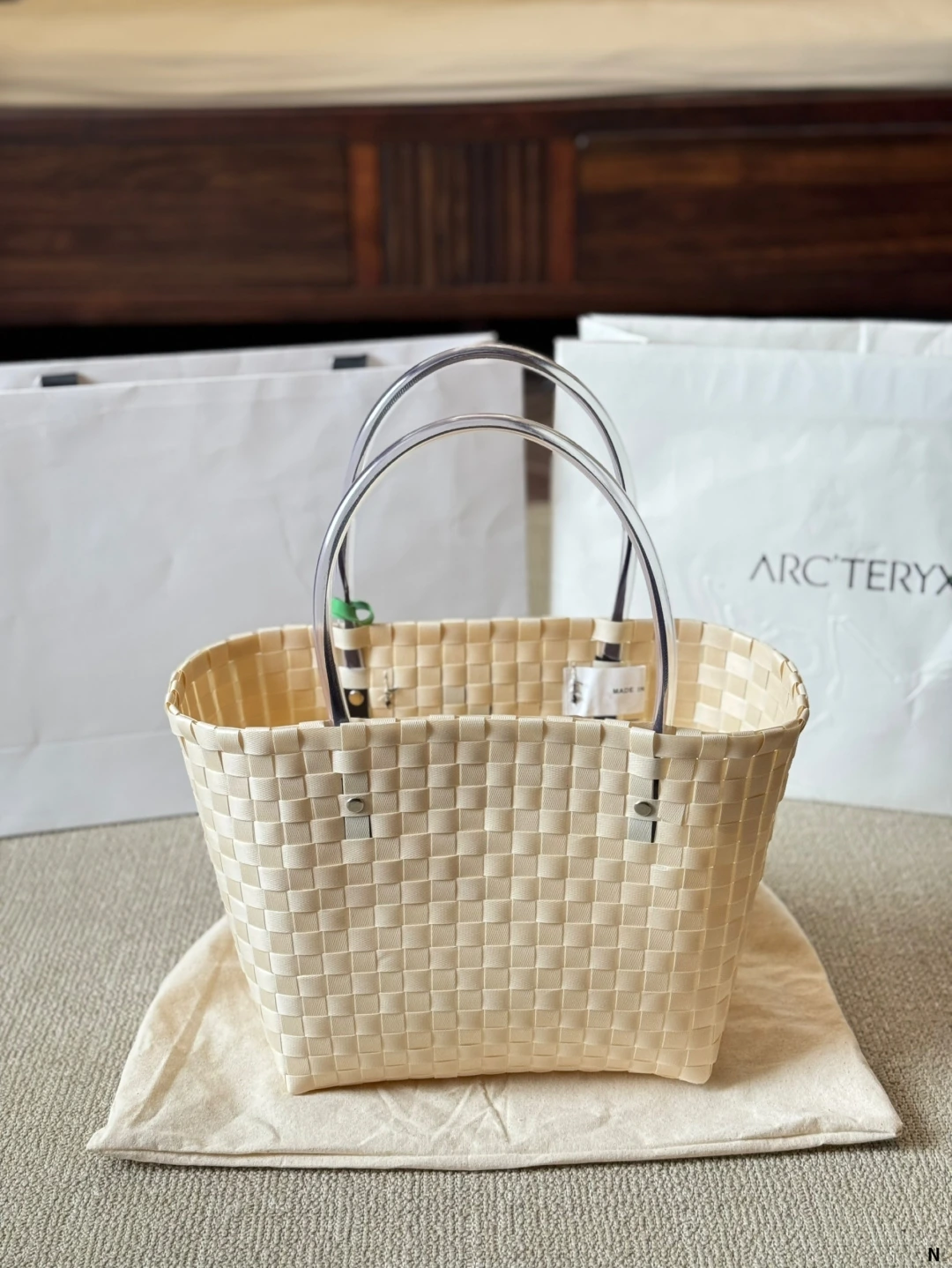 MaRNI ニ限定アニマルシリーズ ショッピングバスケット 🐈 ドーパミンカラーの配色が最高にクール!どれもつま先まで釘付けになるほど素敵!サイズ23 22cm