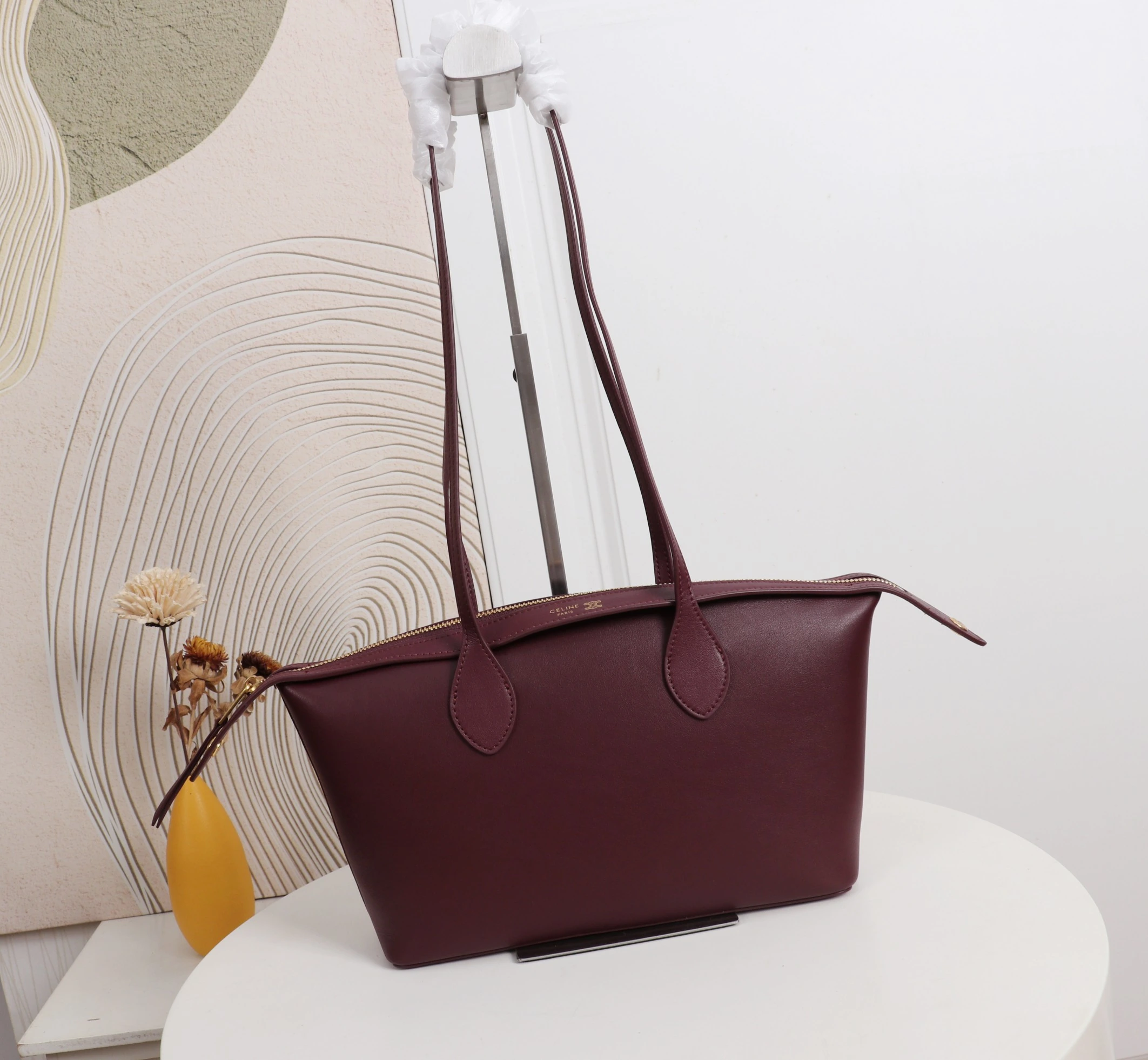 Celine セリーヌ バゲットバッグ サイズ:26×19×8cm 型番:8117(Sサイズ)
