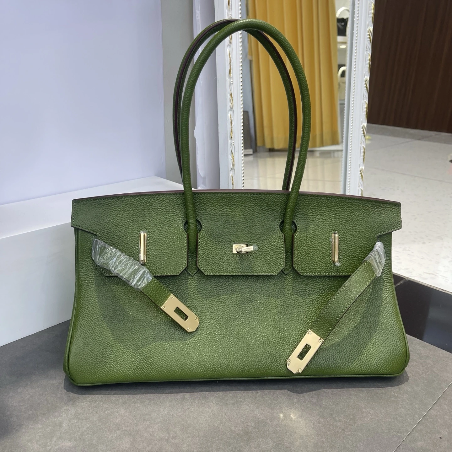 横型プラチナ TC42CM、アネモネパープル