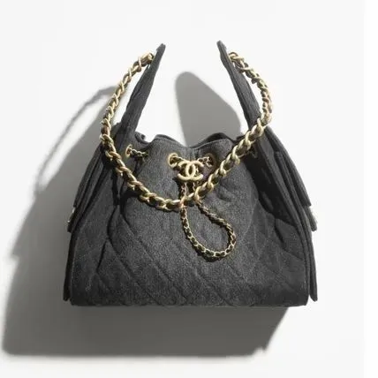 【お洒落さんにお勧めデニム♡】CHANEL25 ホーボーバッグ