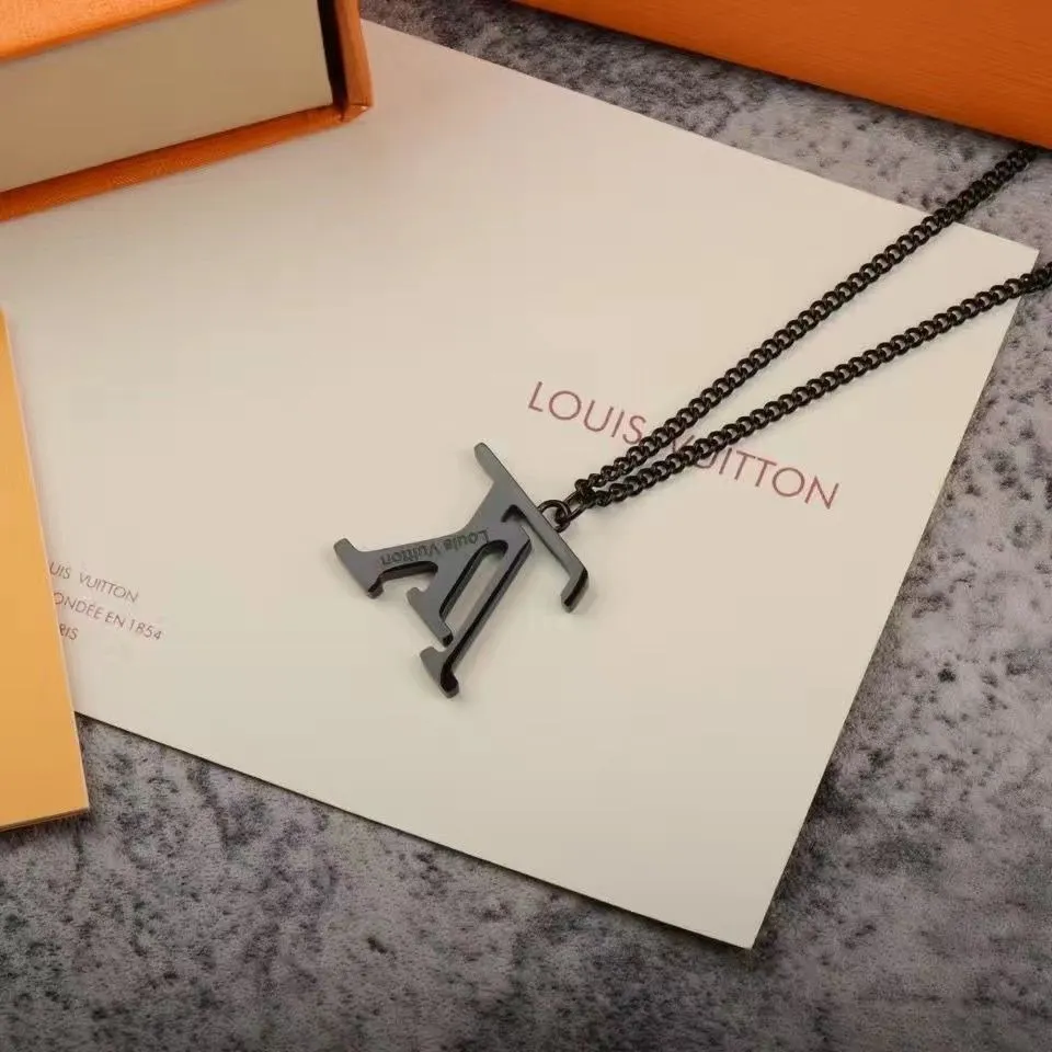 LOUIS VUITTON(ルイヴィトン)LV ネックレス