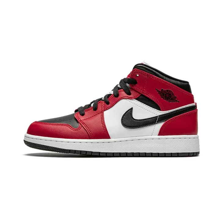 NIKE AIR JORDAN 1 ナイキ エア ジョーダン 1 AIR JORDAN 1 MID GS “CHICAGO BLACK TOE”