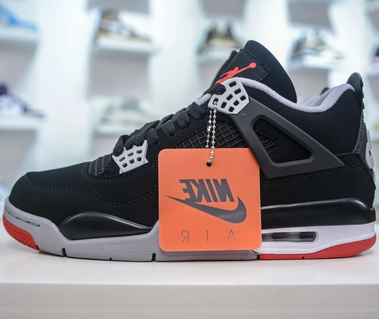 NIKE AIR JORDAN 4 AJ4 Retro Bull