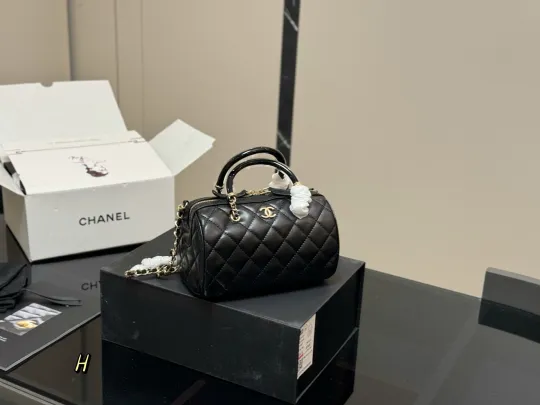 シャネル「Chanel」25P ボウリングバッグ