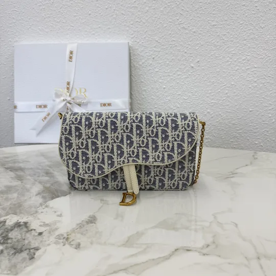 ディオール「Dior」サドルチェーンショルダーバッグ
