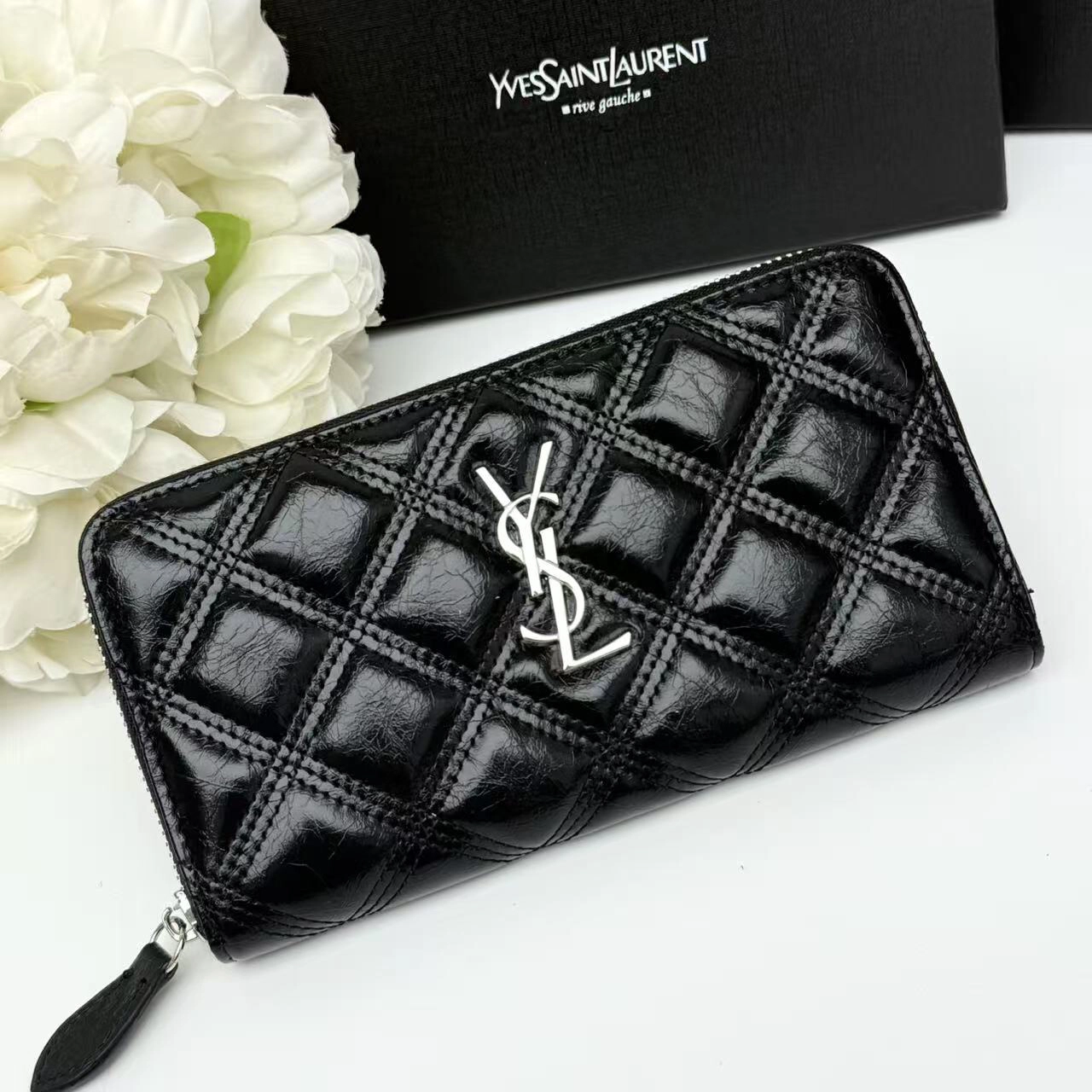 サンローラン「Saint Laurent」ジッパーウォレット