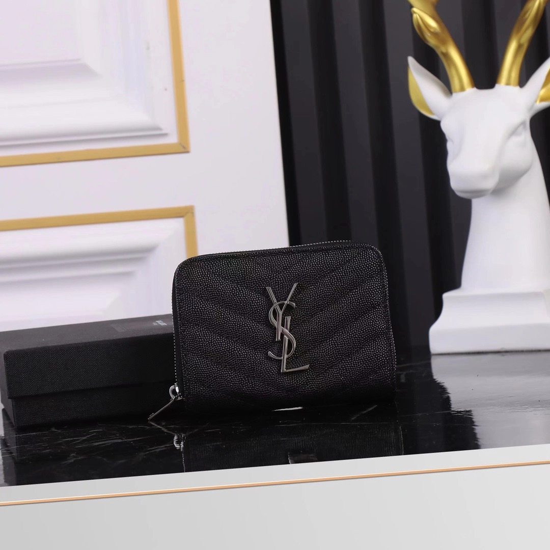 サンローラン「Saint Laurent」モノグラム コンパクト ジップアラウンド ウォレット(グレイン ド プードル エンボスレザー)