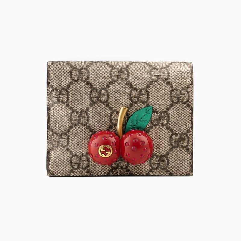グッチ「Gucci」 チェリー「さくらんぼ」 付き GGスプリーム キャンバス カードケース「コイン&紙幣入れ付き」